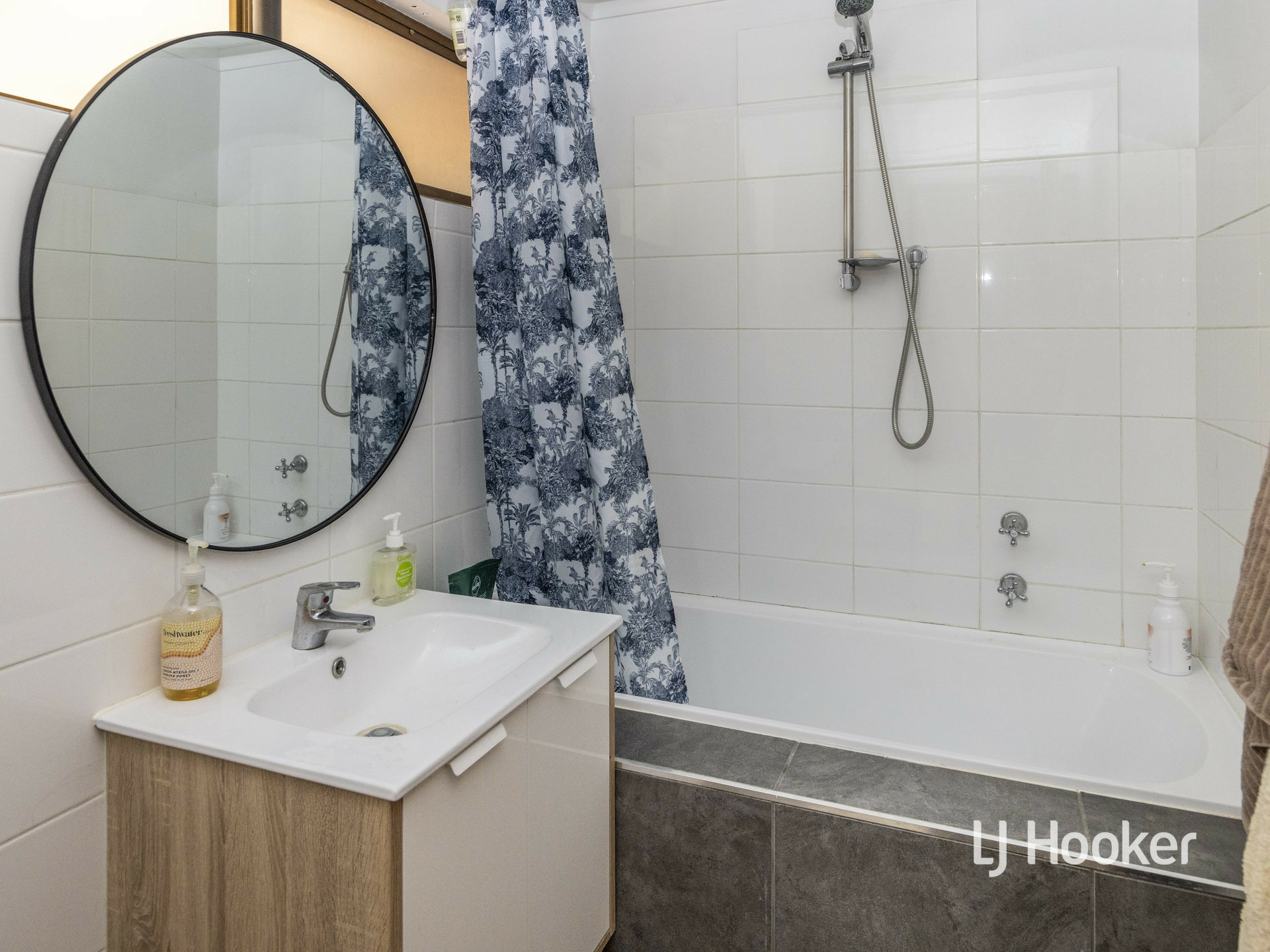 18 Mahomed Street — photo 13 of 22