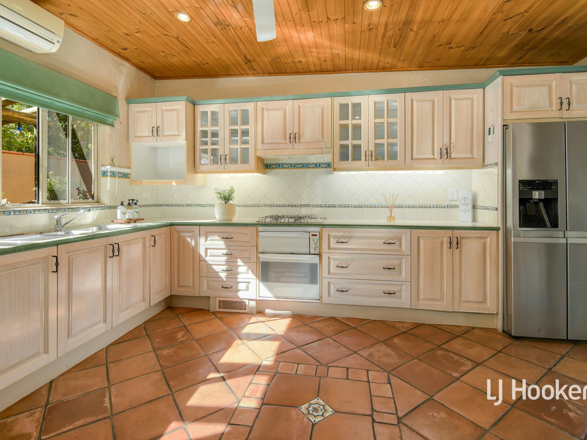 1 Higgins Court — photo 10 of 27