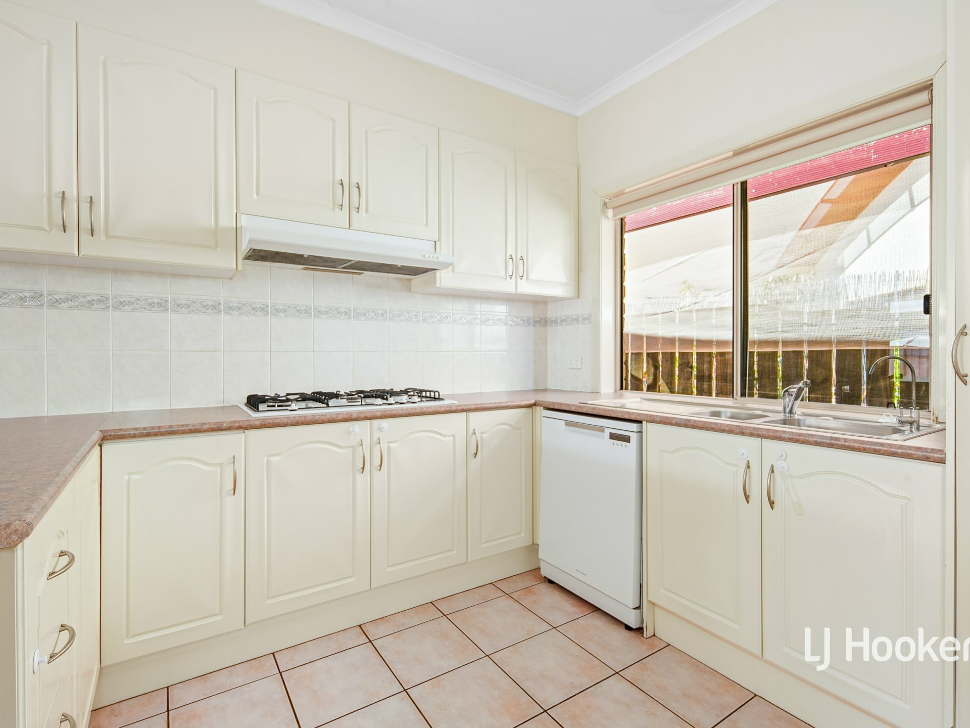 140 Cromwell Drive, DESERT SPRINGS