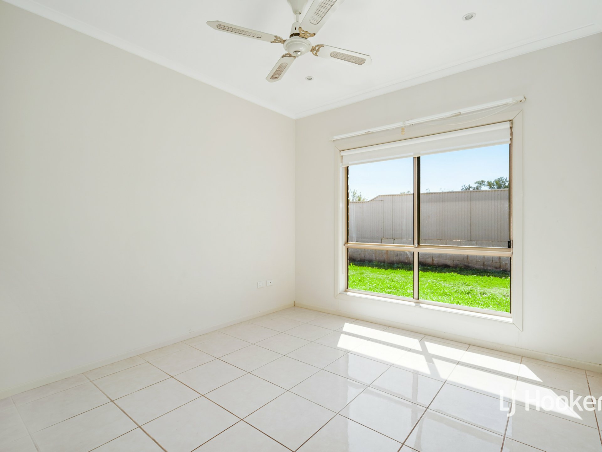 140 Cromwell Drive, DESERT SPRINGS