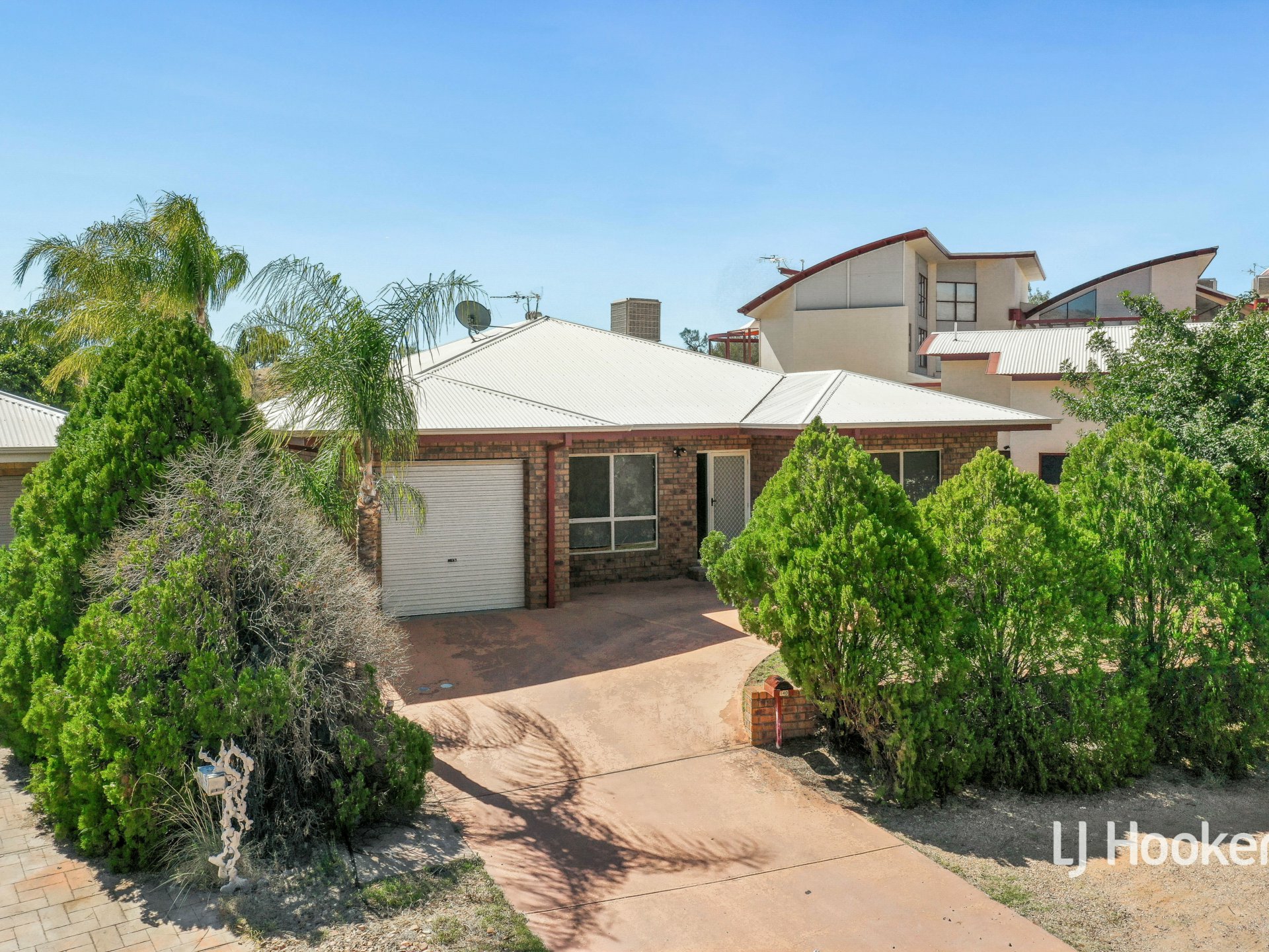140 Cromwell Drive, DESERT SPRINGS