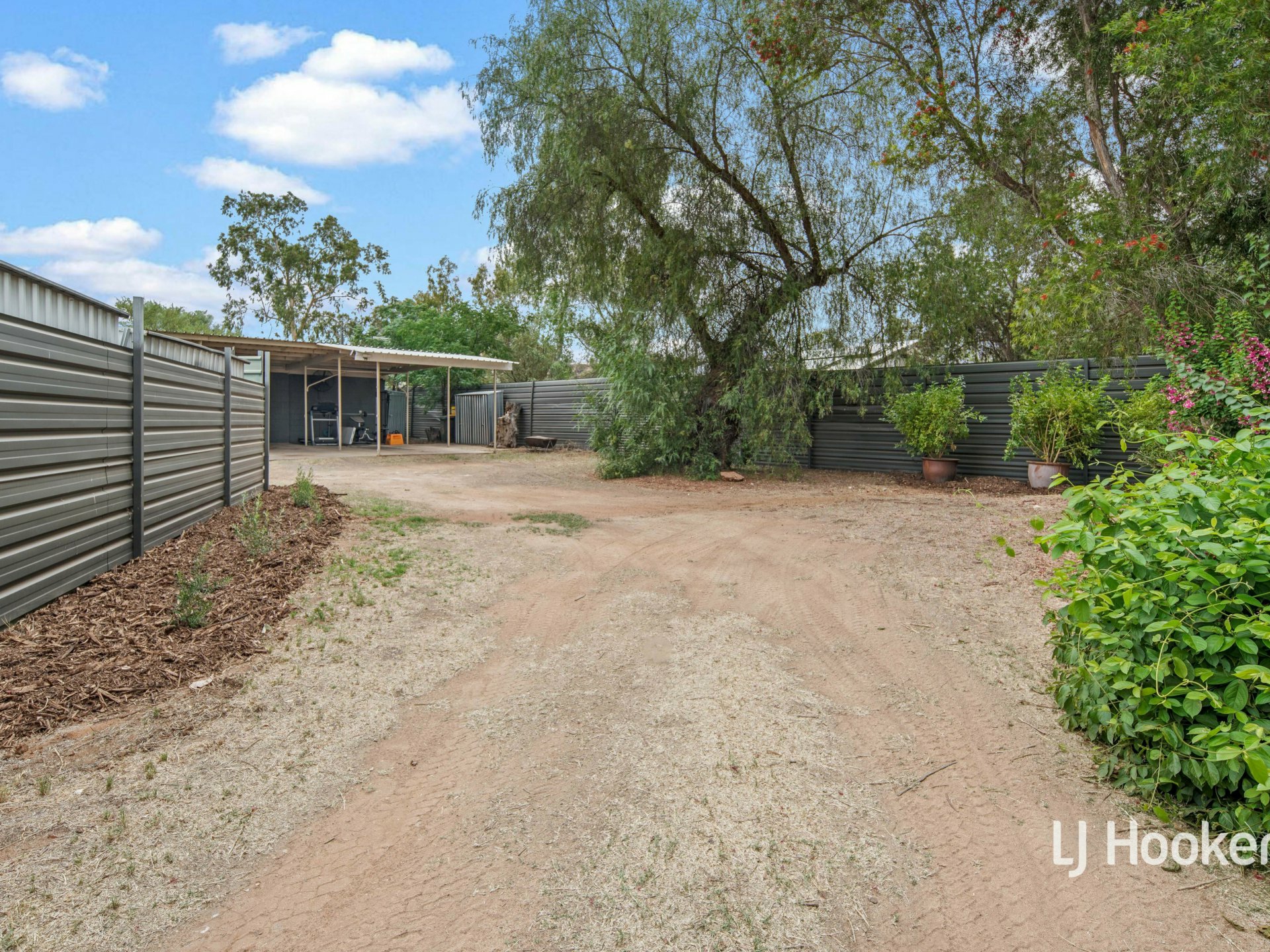 1B Raggatt Street, EAST SIDE