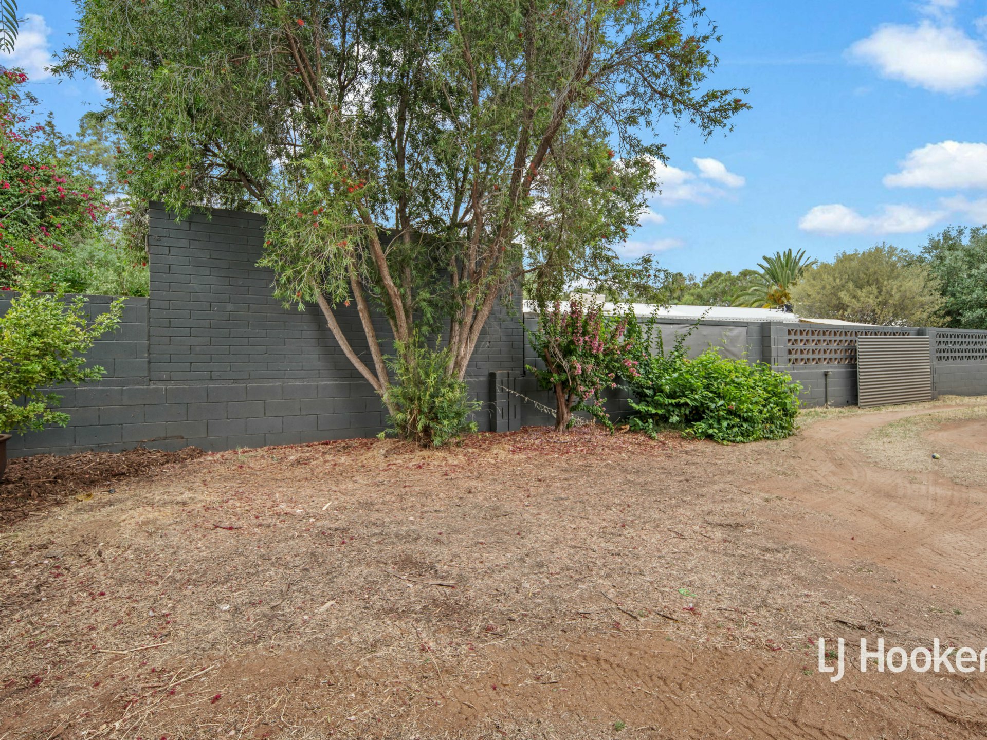 1B Raggatt Street, EAST SIDE