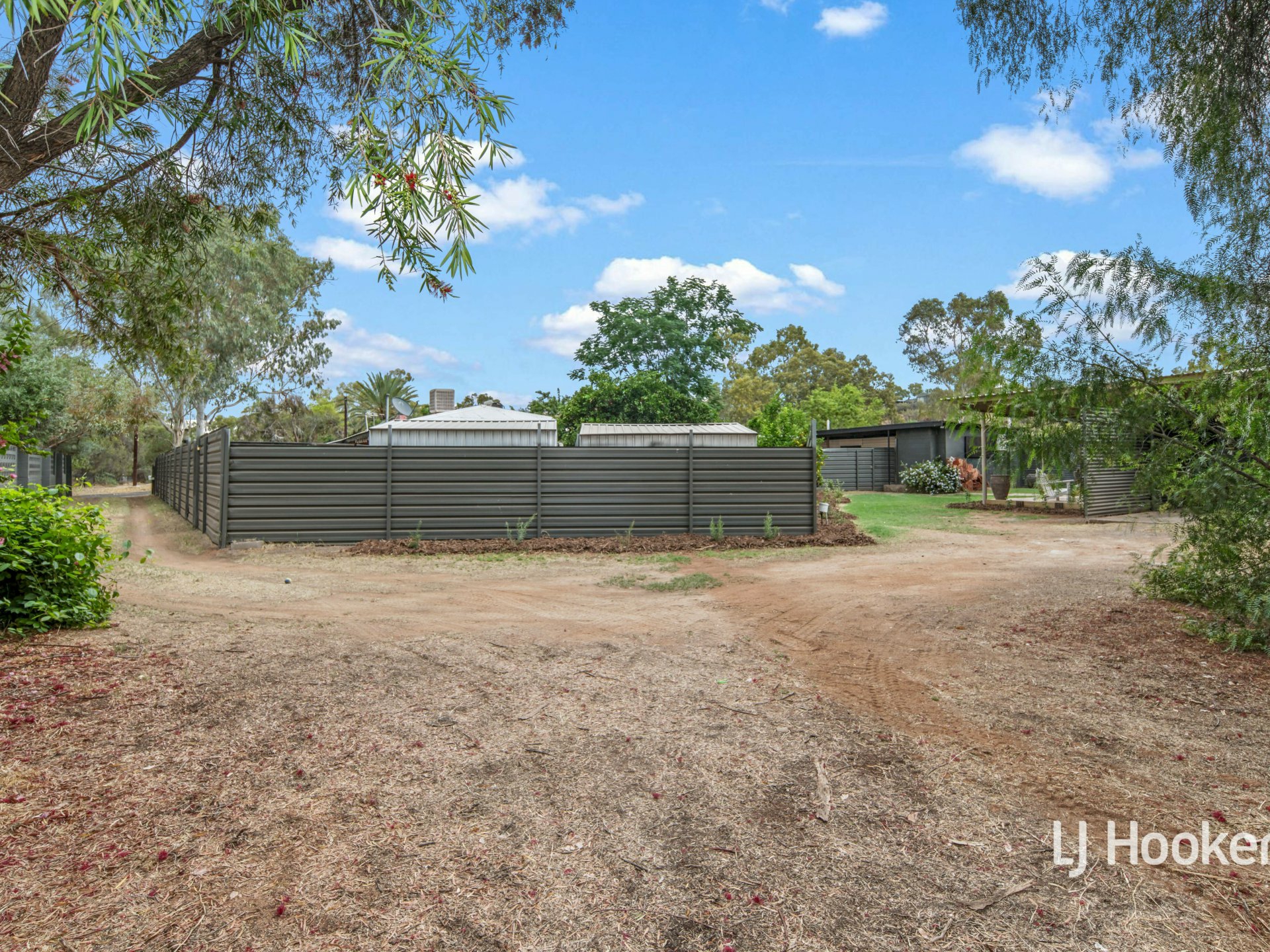 1B Raggatt Street, EAST SIDE
