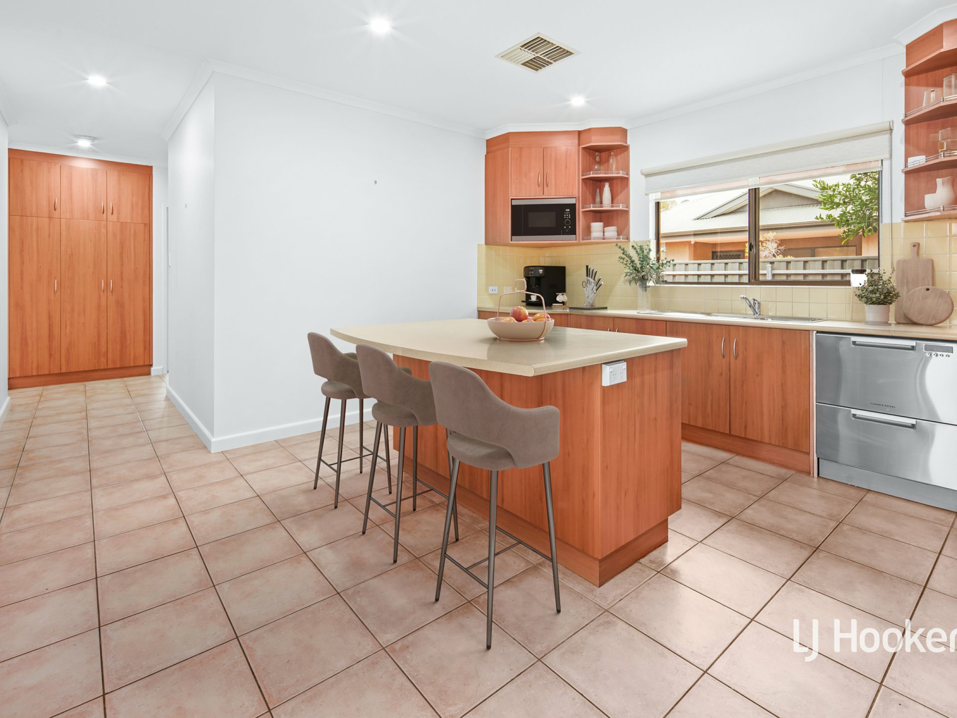 2/8 Clough Place, MOUNT JOHNS