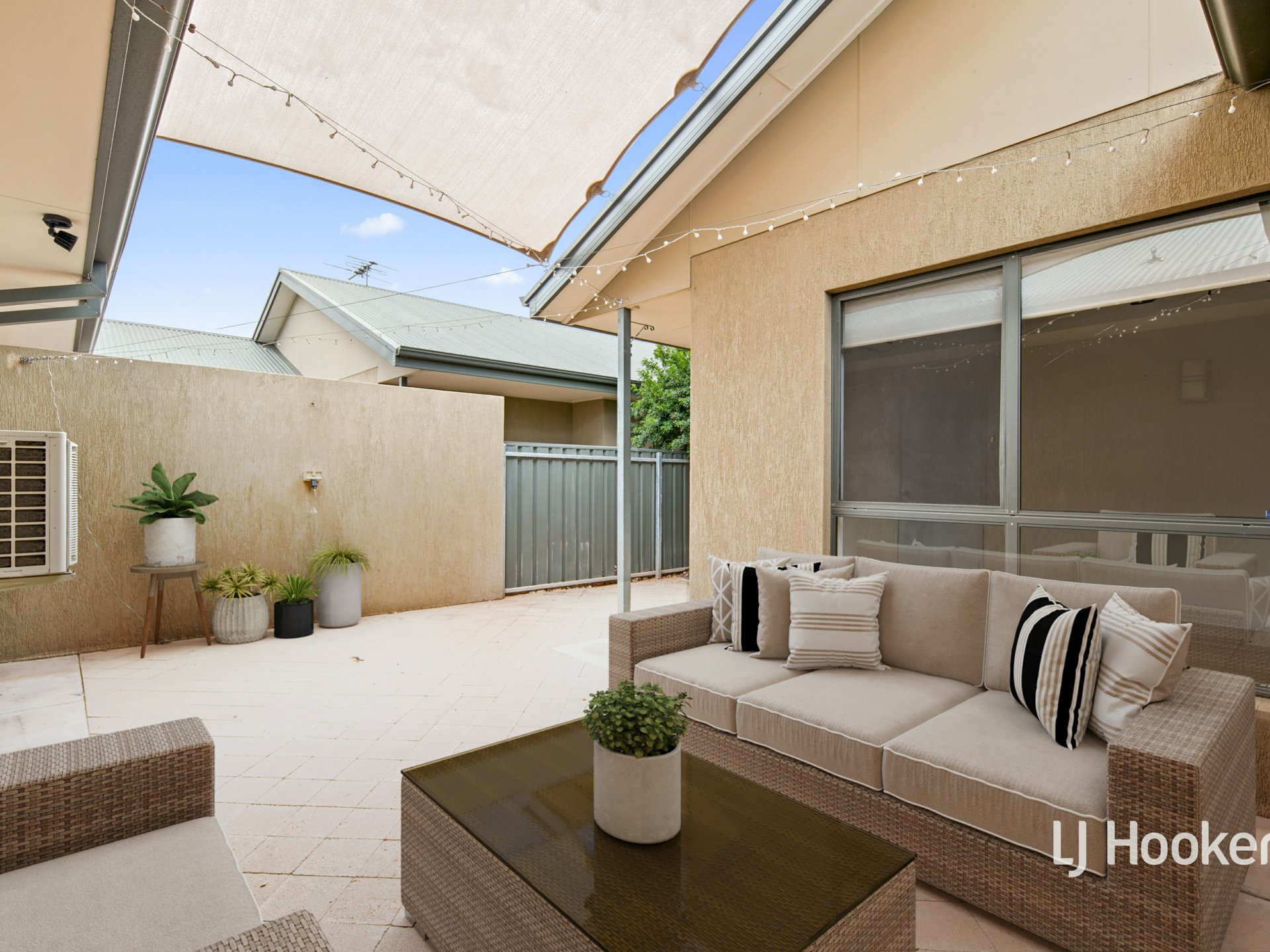 2/8 Clough Place, MOUNT JOHNS