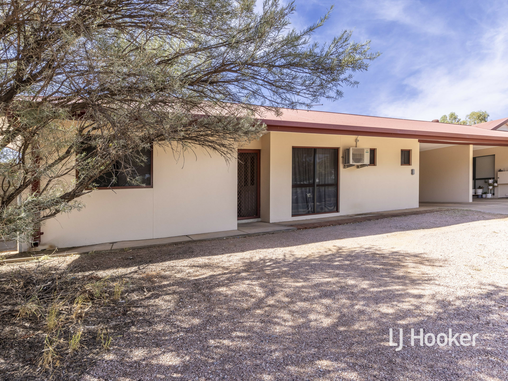 Unit 2/15 Ballingall Street, THE GAP