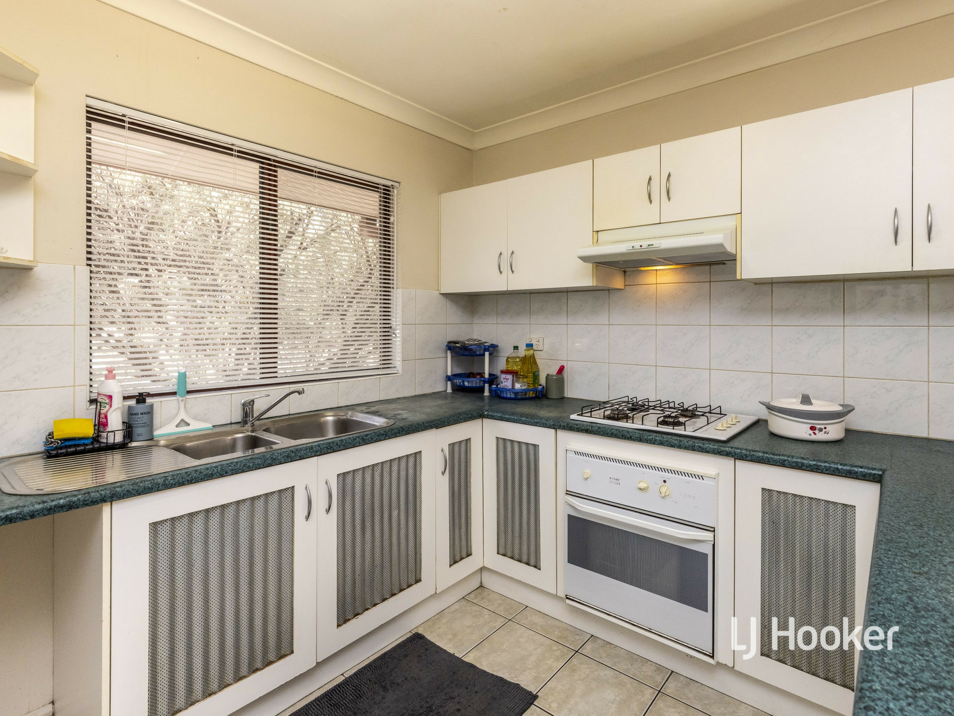Unit 2/15 Ballingall Street, THE GAP