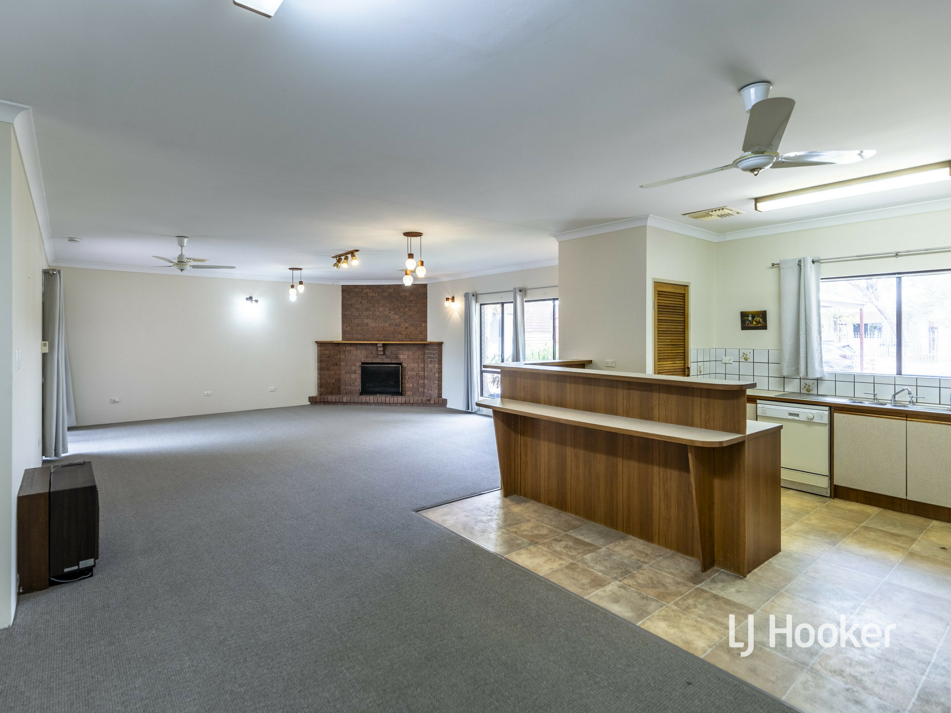 13 Renner Street, EAST SIDE