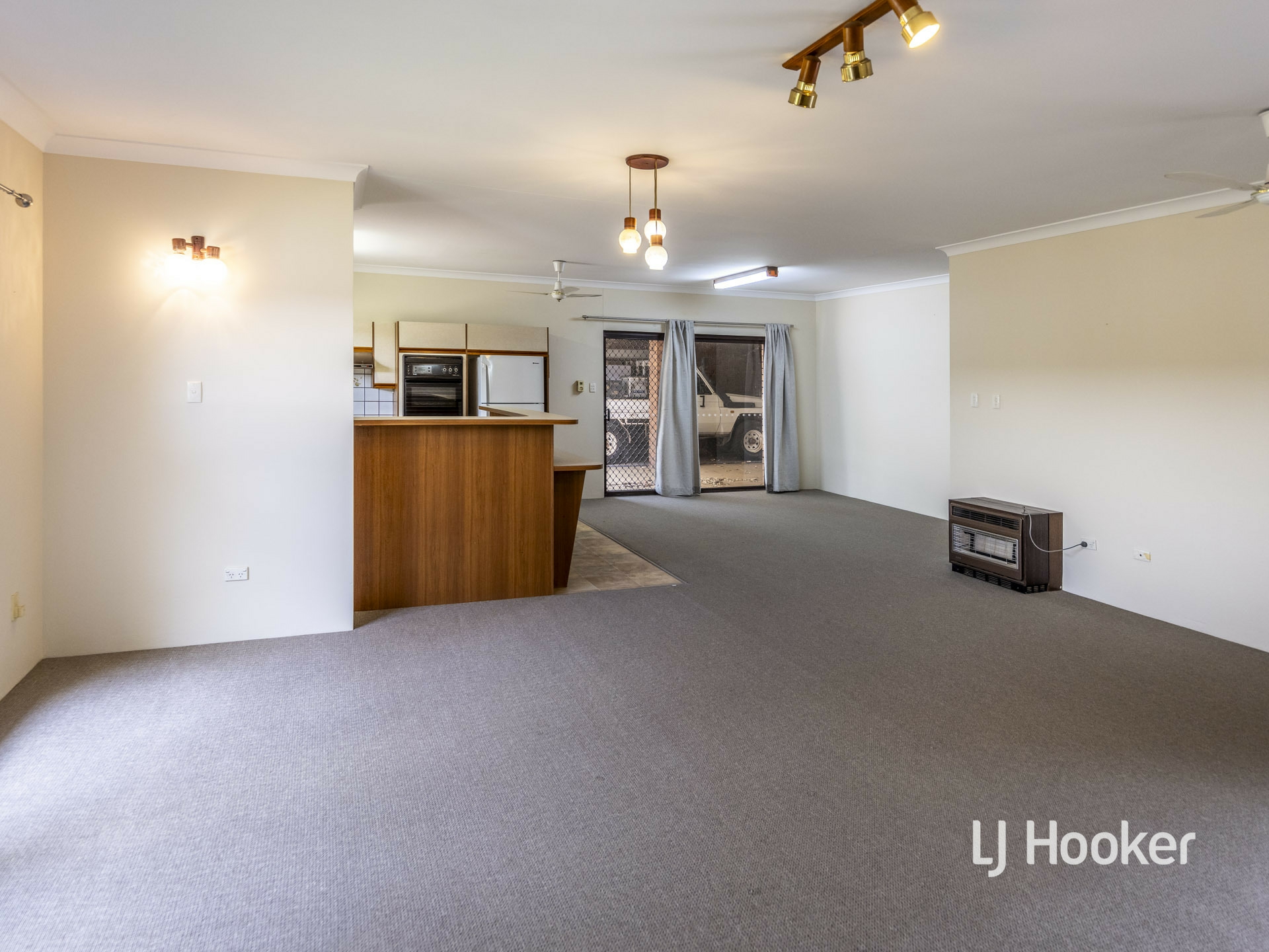 13 Renner Street, EAST SIDE