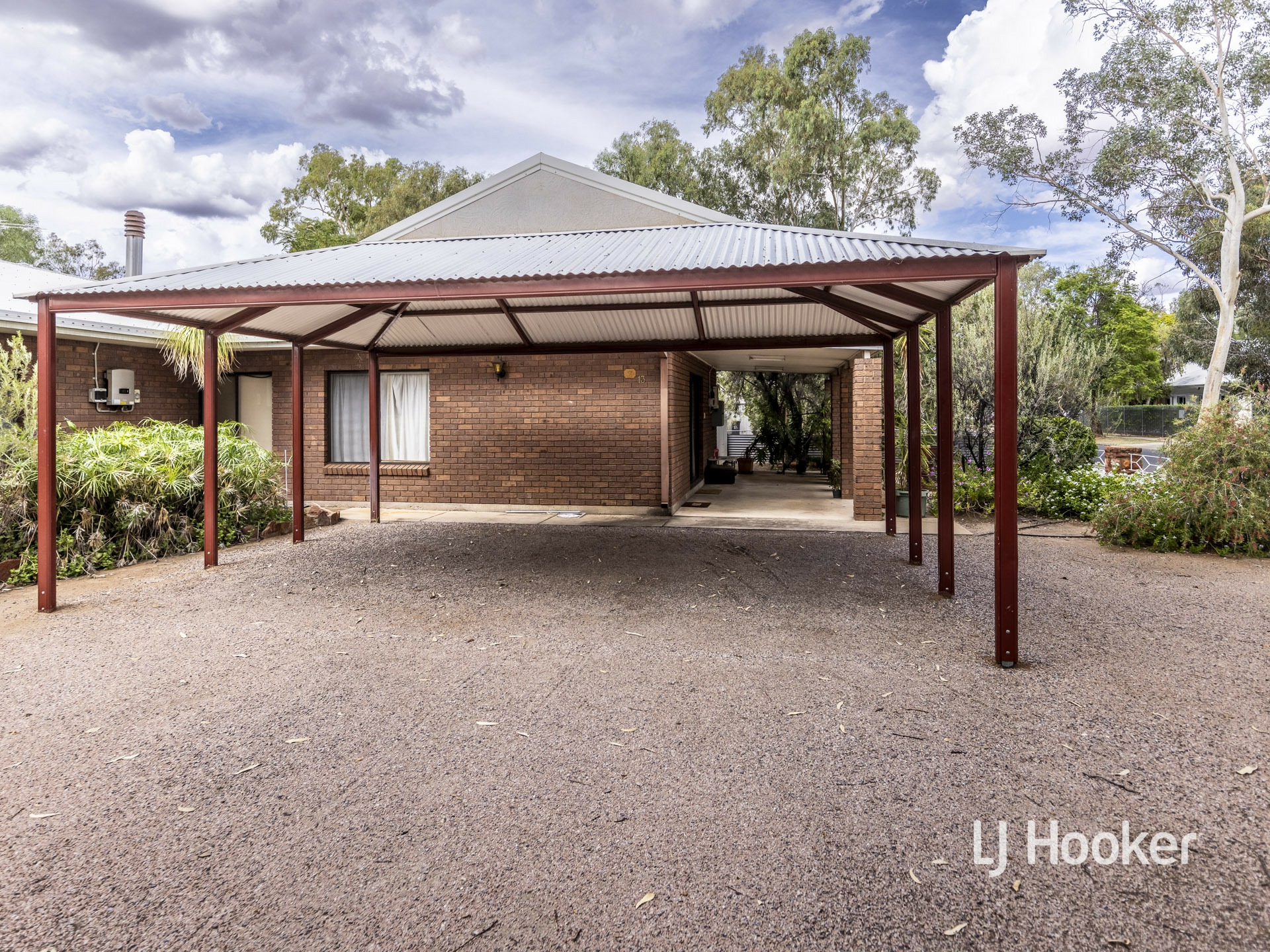 13 Renner Street, EAST SIDE