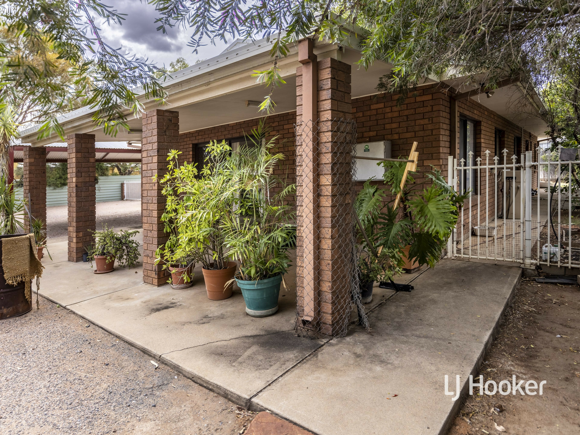 13 Renner Street, EAST SIDE