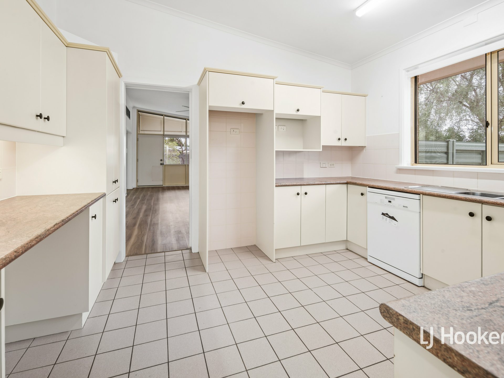 44 Carruthers Crescent, GILLEN