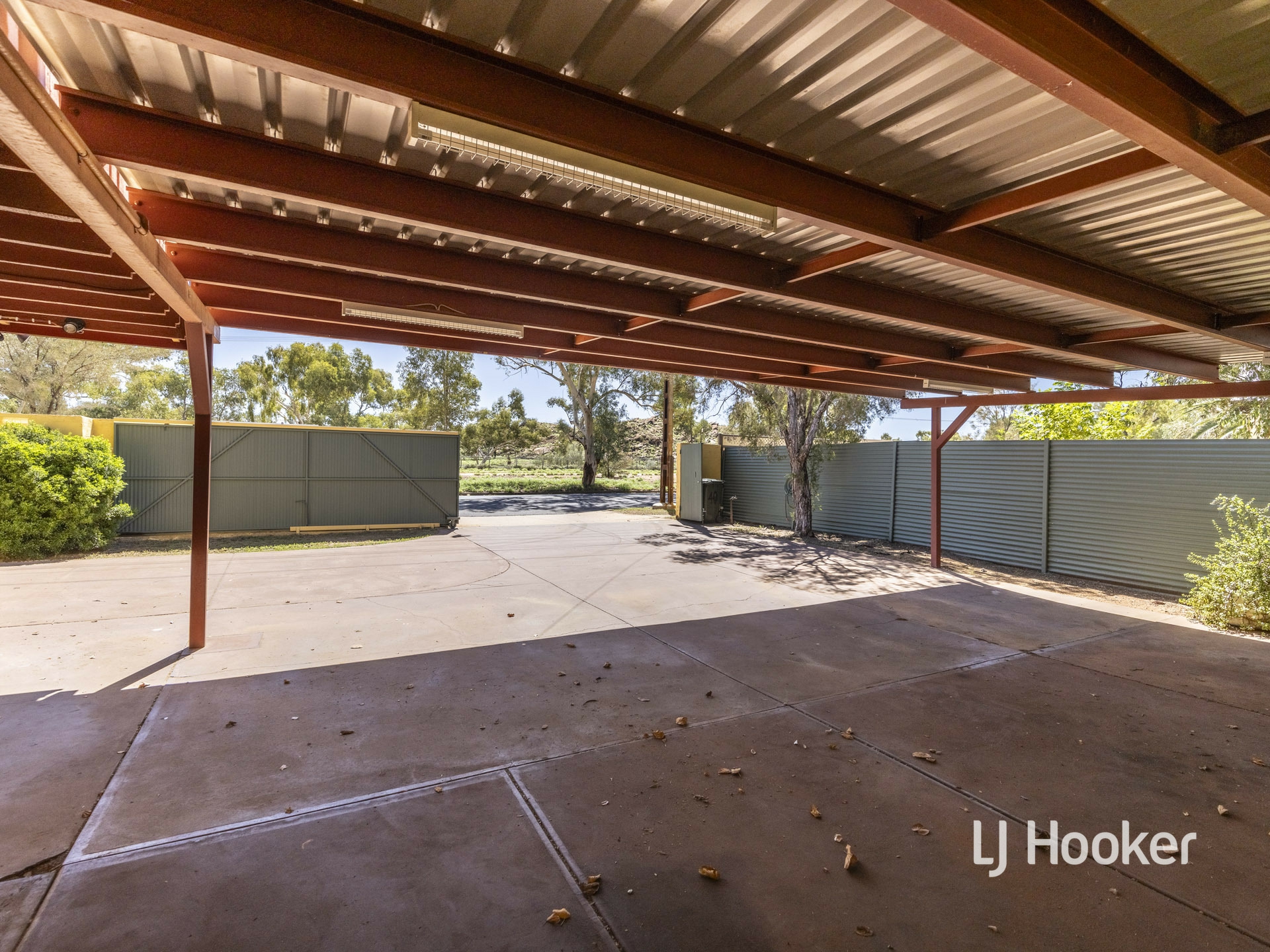 40 Lovegrove Drive, ARALUEN