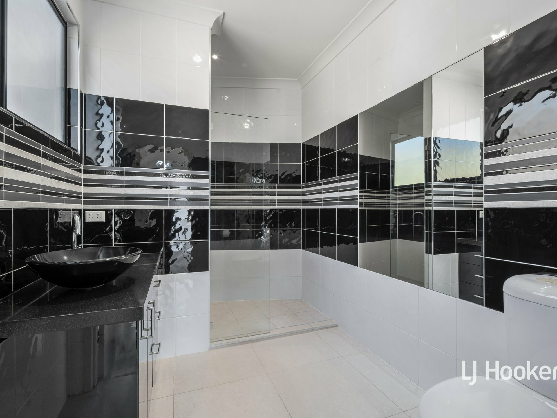 4 Brandt Court, ARALUEN