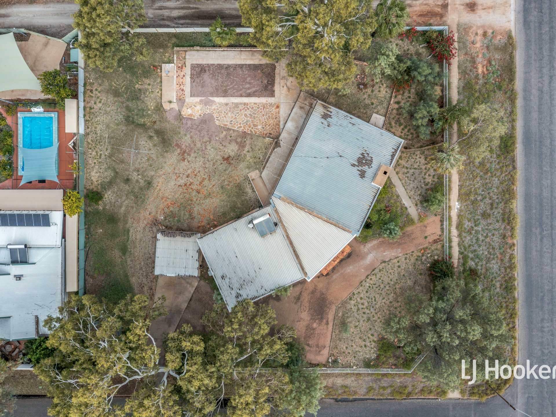 4 Mills Street — photo from LJ Hooker Alice Springs