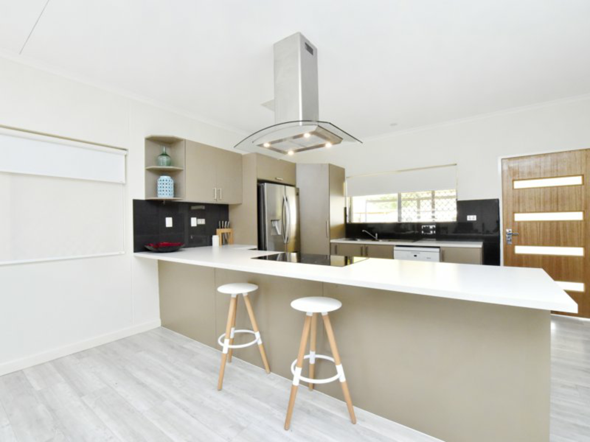 8 Melrose Court, LARAPINTA