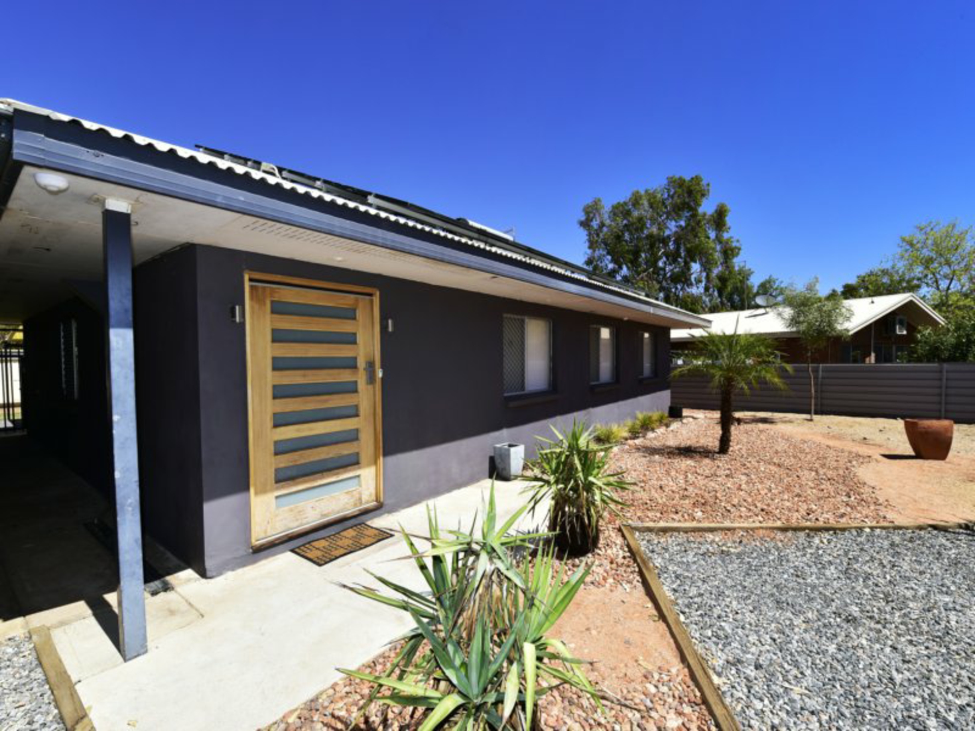 8 Melrose Court, LARAPINTA
