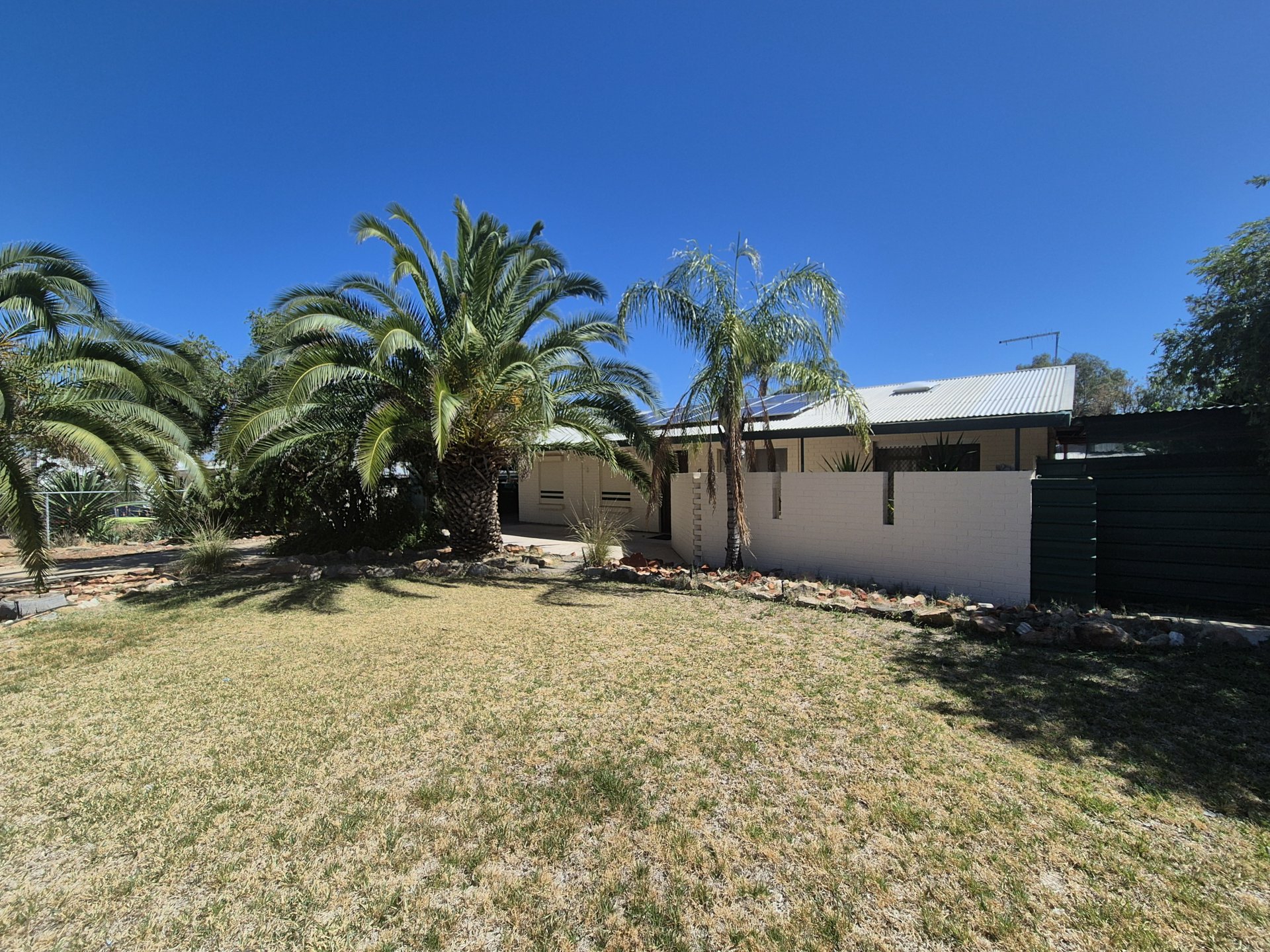 3 Mimosa Court, EAST SIDE