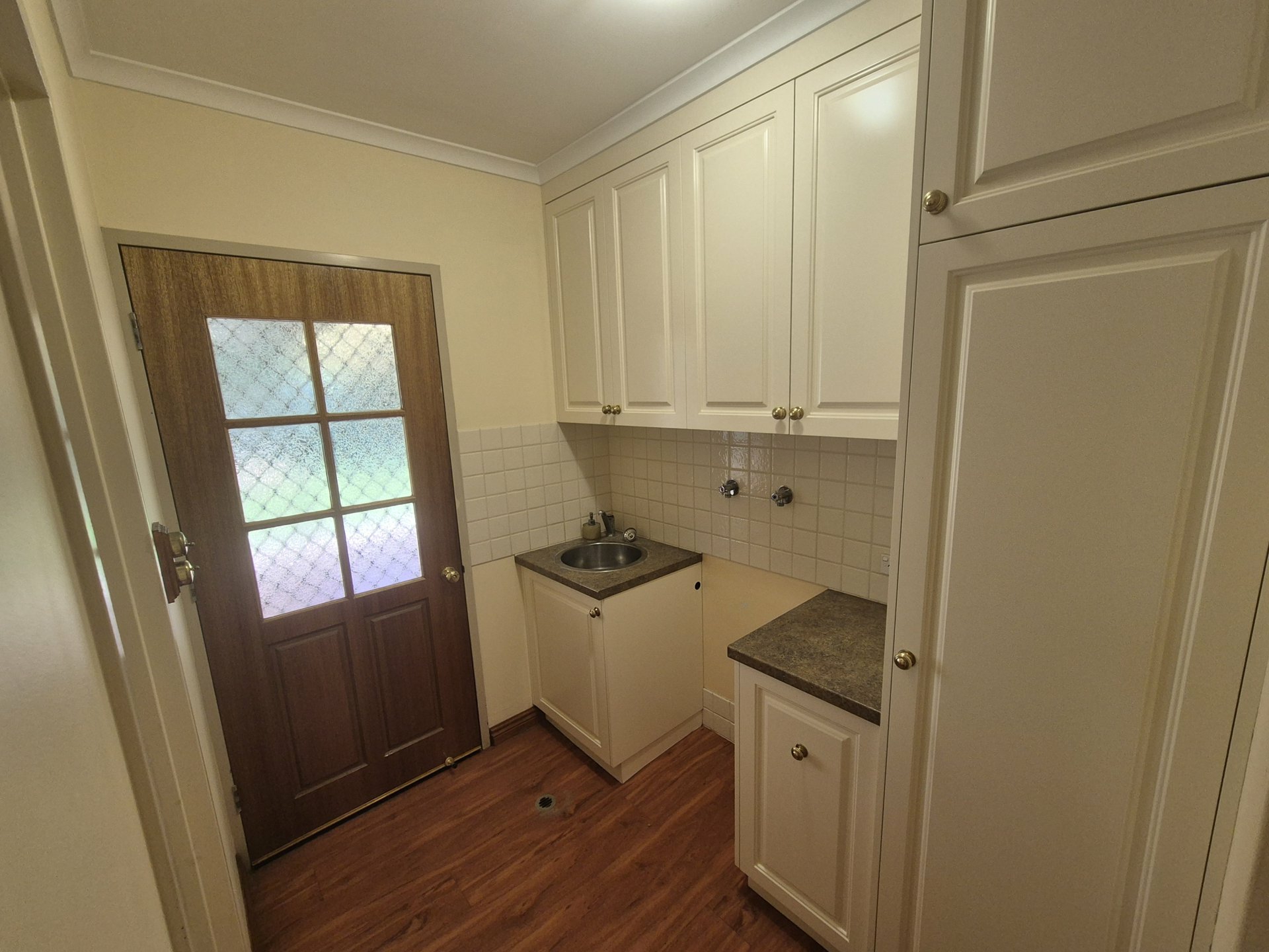 3 Mimosa Court, EAST SIDE