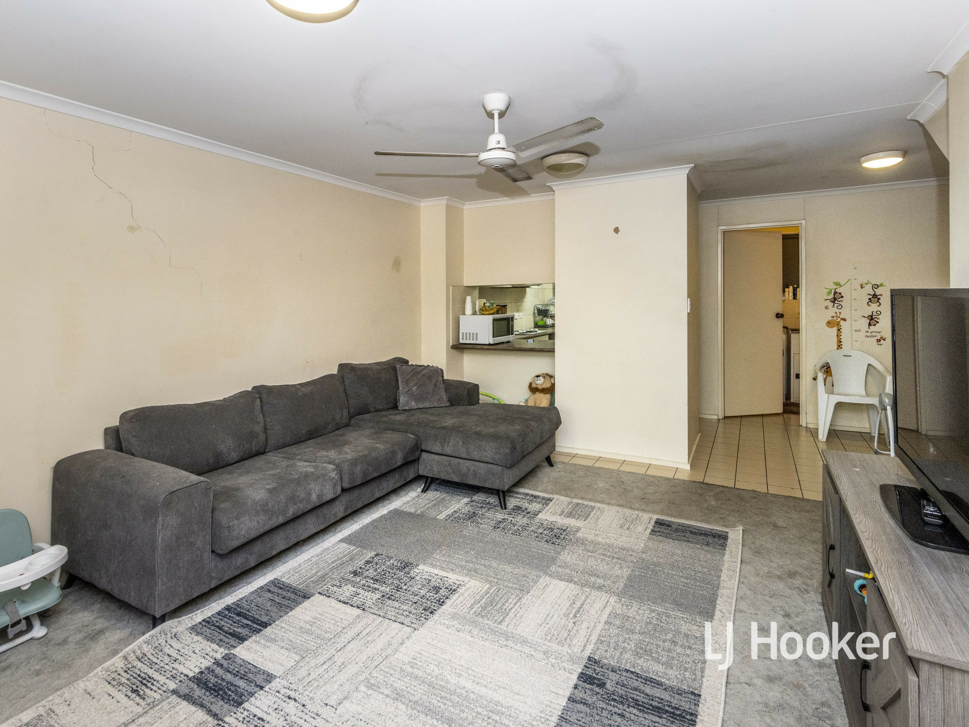 1/4 Cycad Place, SADADEEN