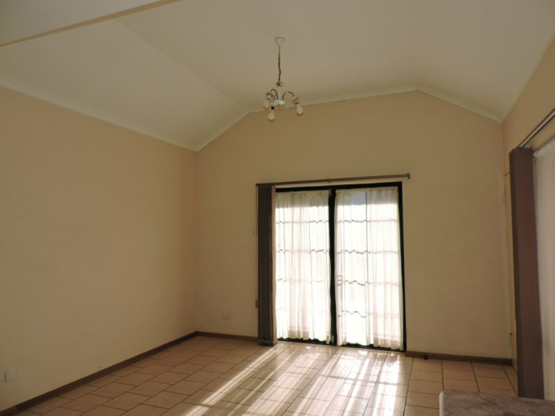 19/66 Cromwell Drive, DESERT SPRINGS