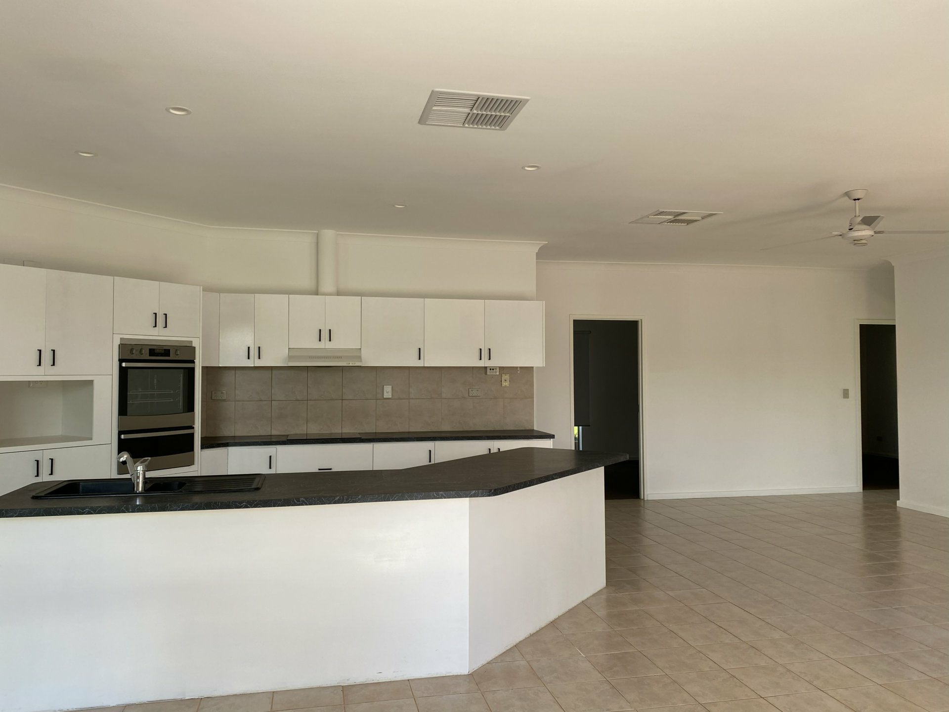 65 Cromwell Drive, DESERT SPRINGS