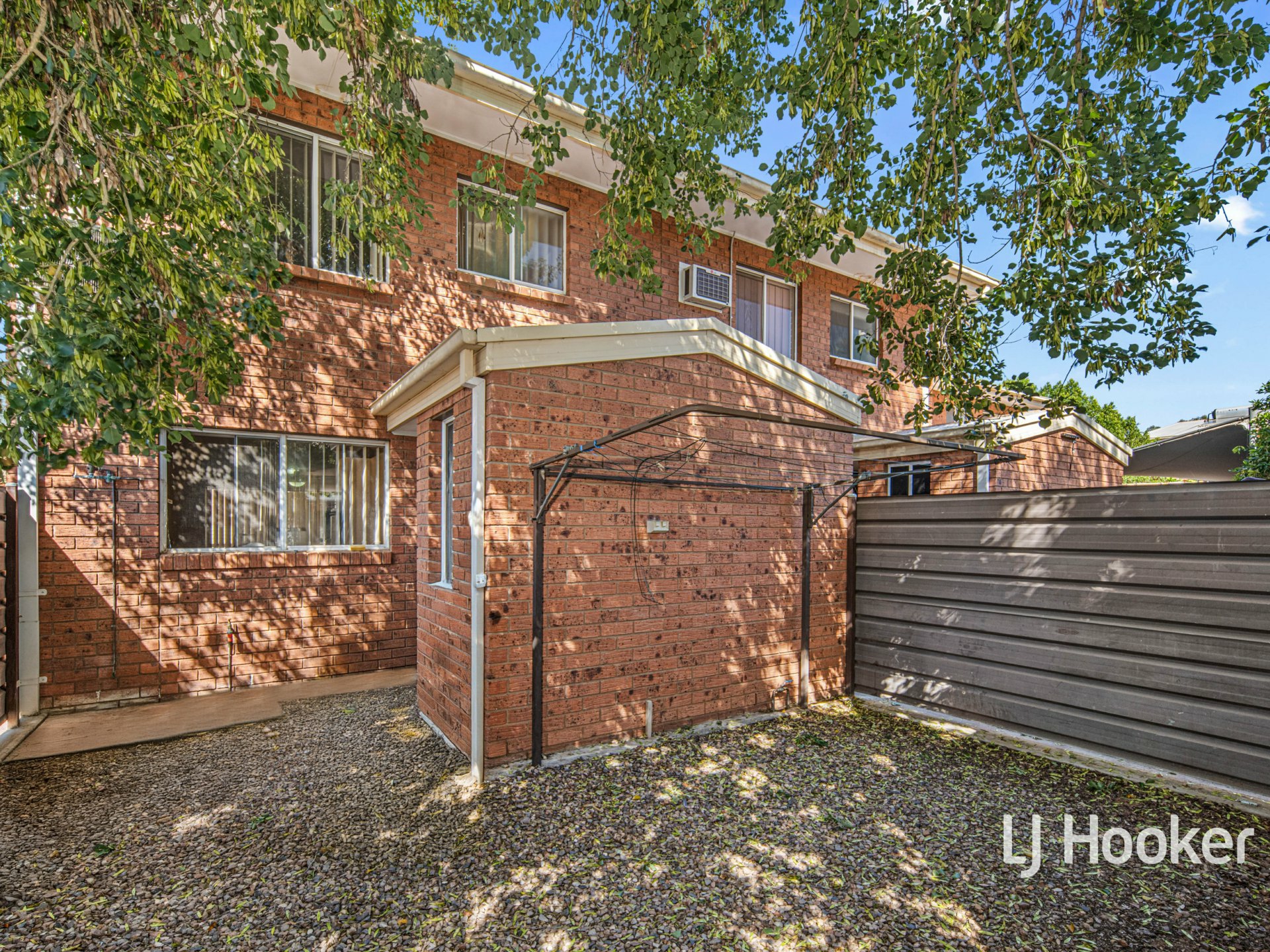 18/15 Adamson Avenue, GILLEN