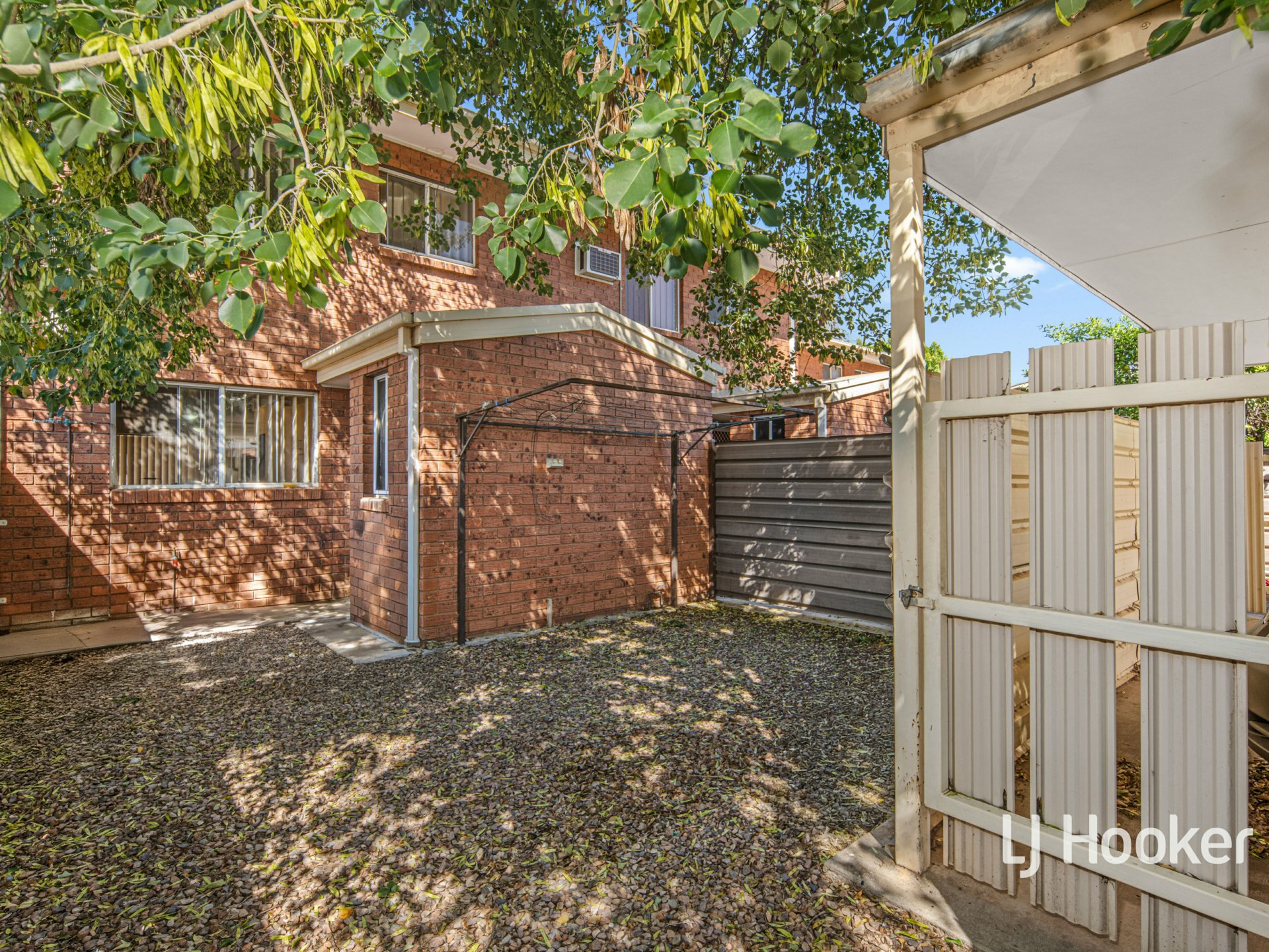 18/15 Adamson Avenue, GILLEN