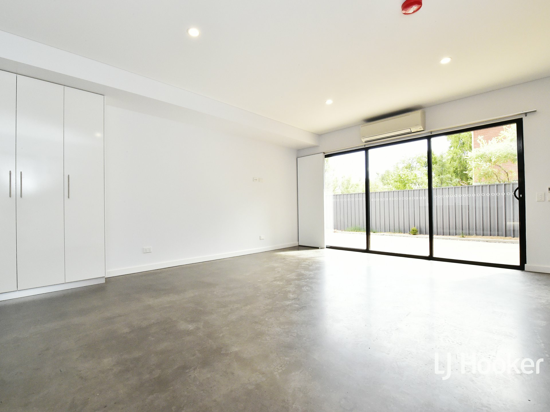 1-6/10 Sturt Terrace — photo 8 of 8