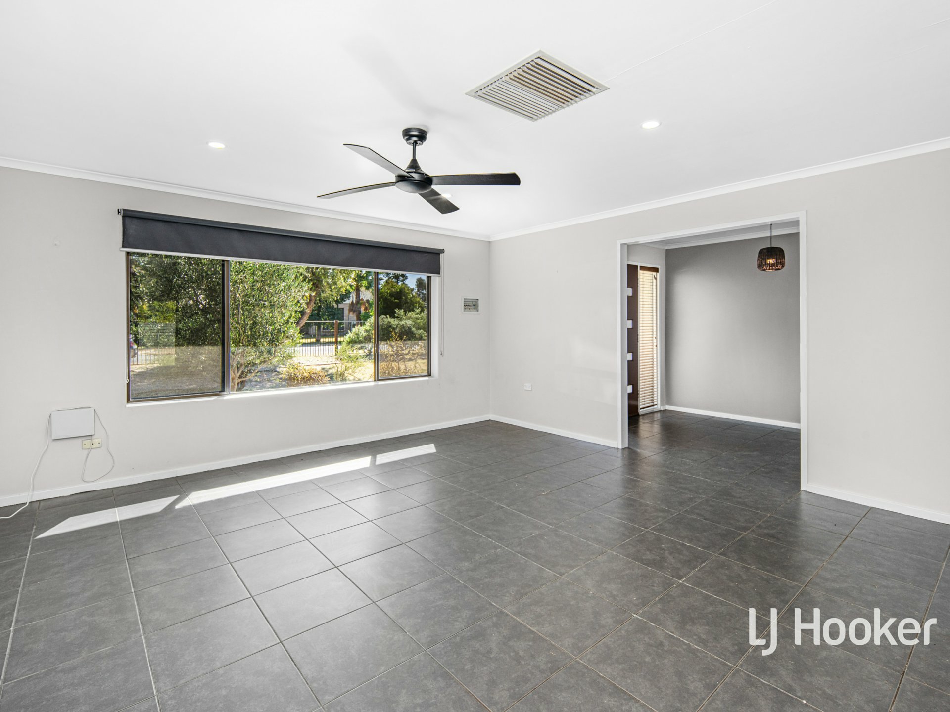 27 De Havilland Drive, ARALUEN