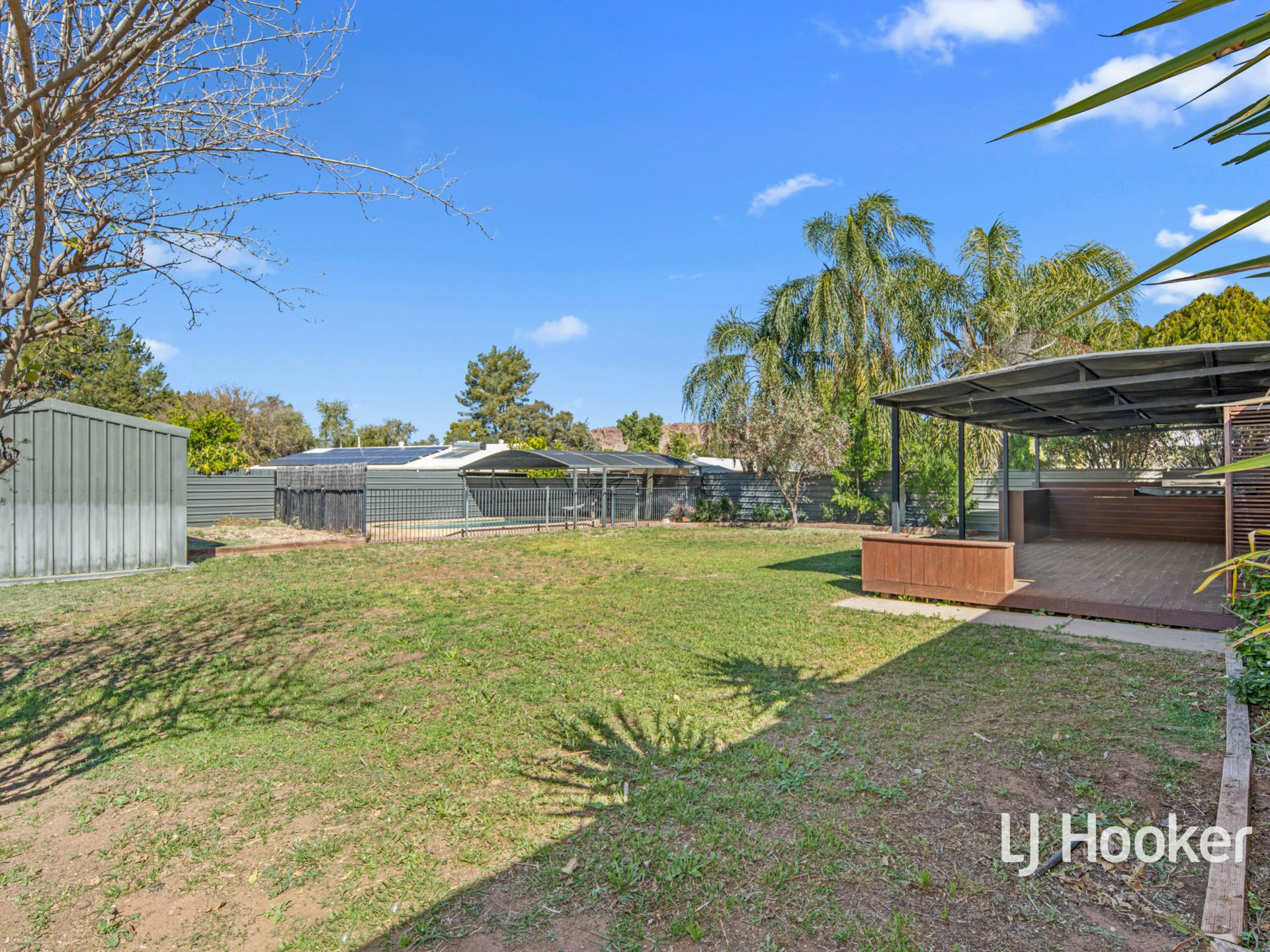 27 De Havilland Drive, ARALUEN