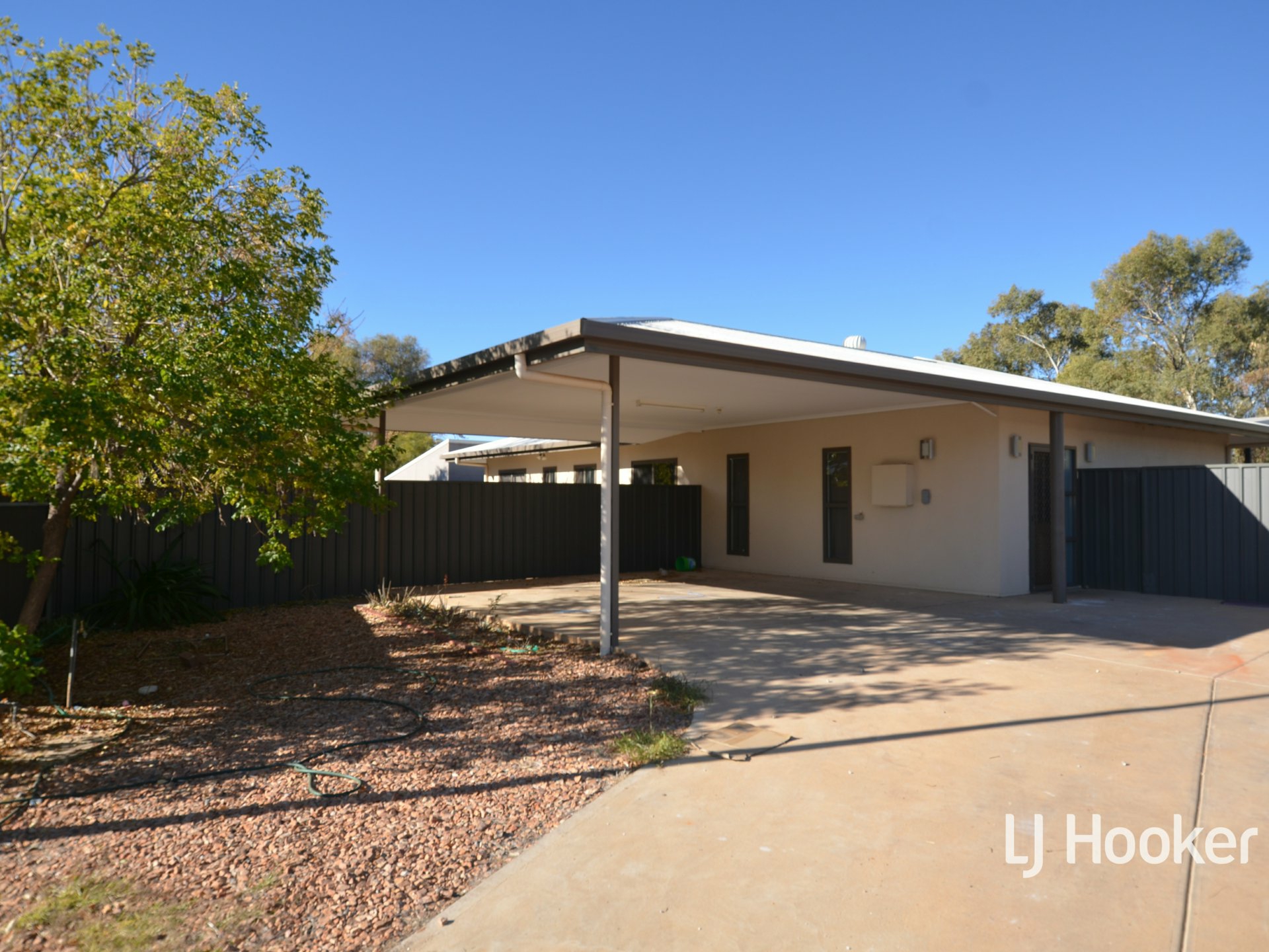 4 Wedelia Place — photo from LJ Hooker Alice Springs