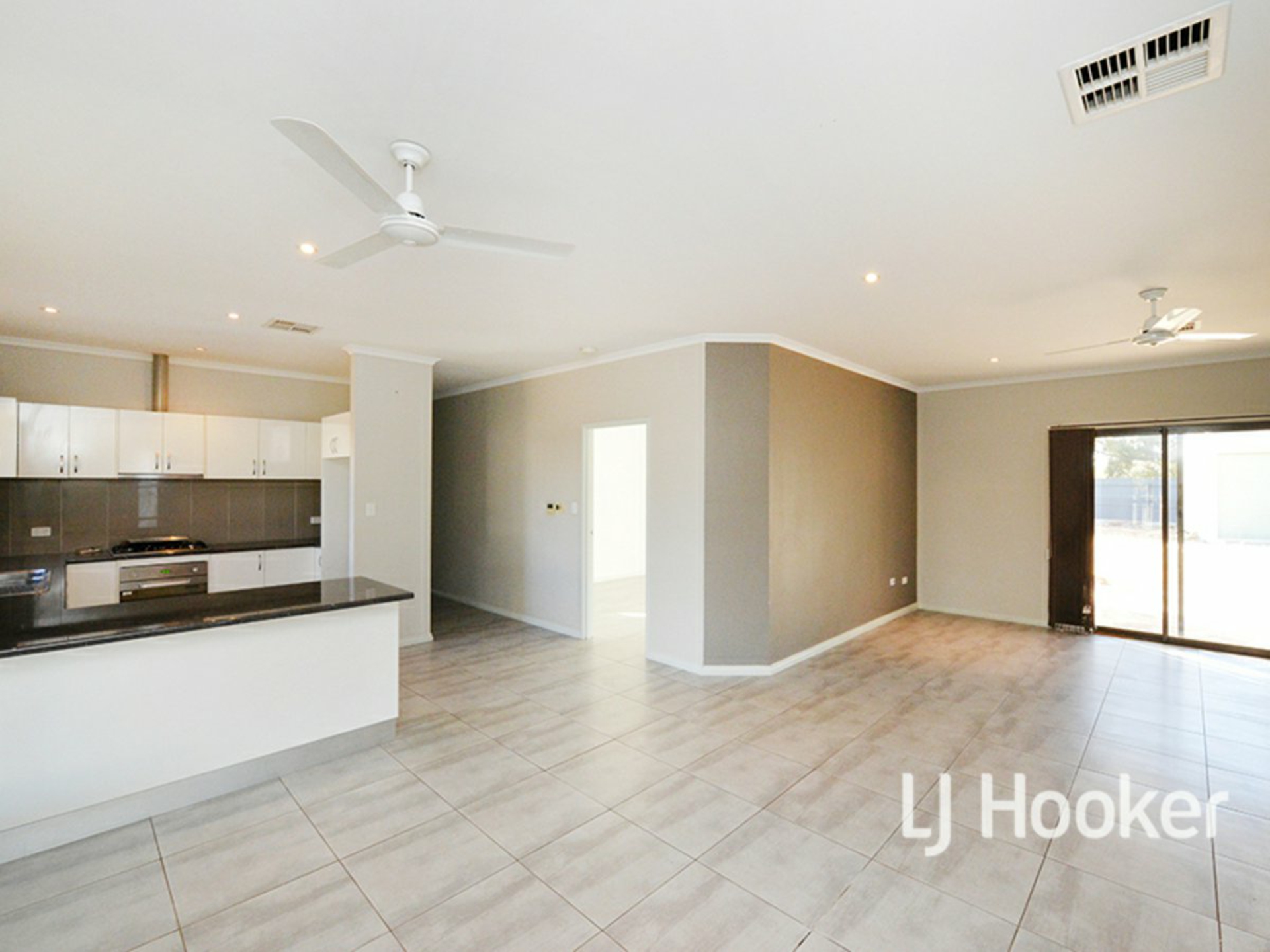 4 Wedelia Place — photo 3 of 19