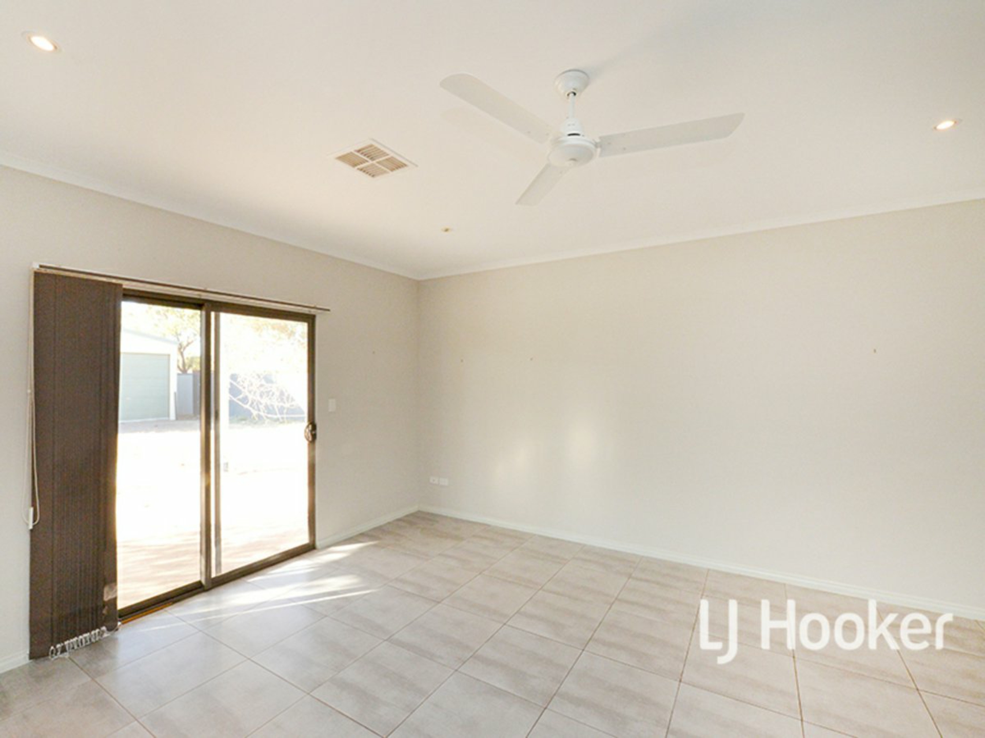 4 Wedelia Place — photo 9 of 19