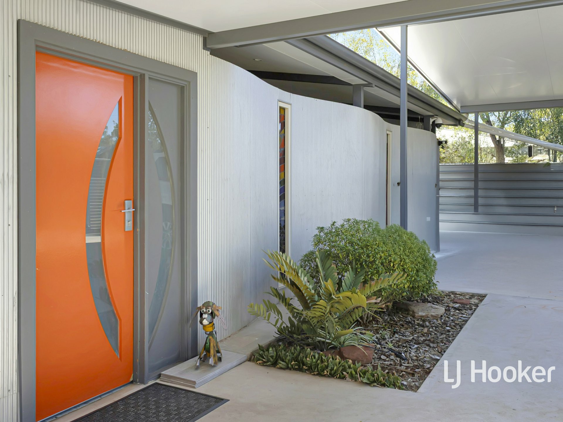 22 Raggatt Street — photo 2 of 30
