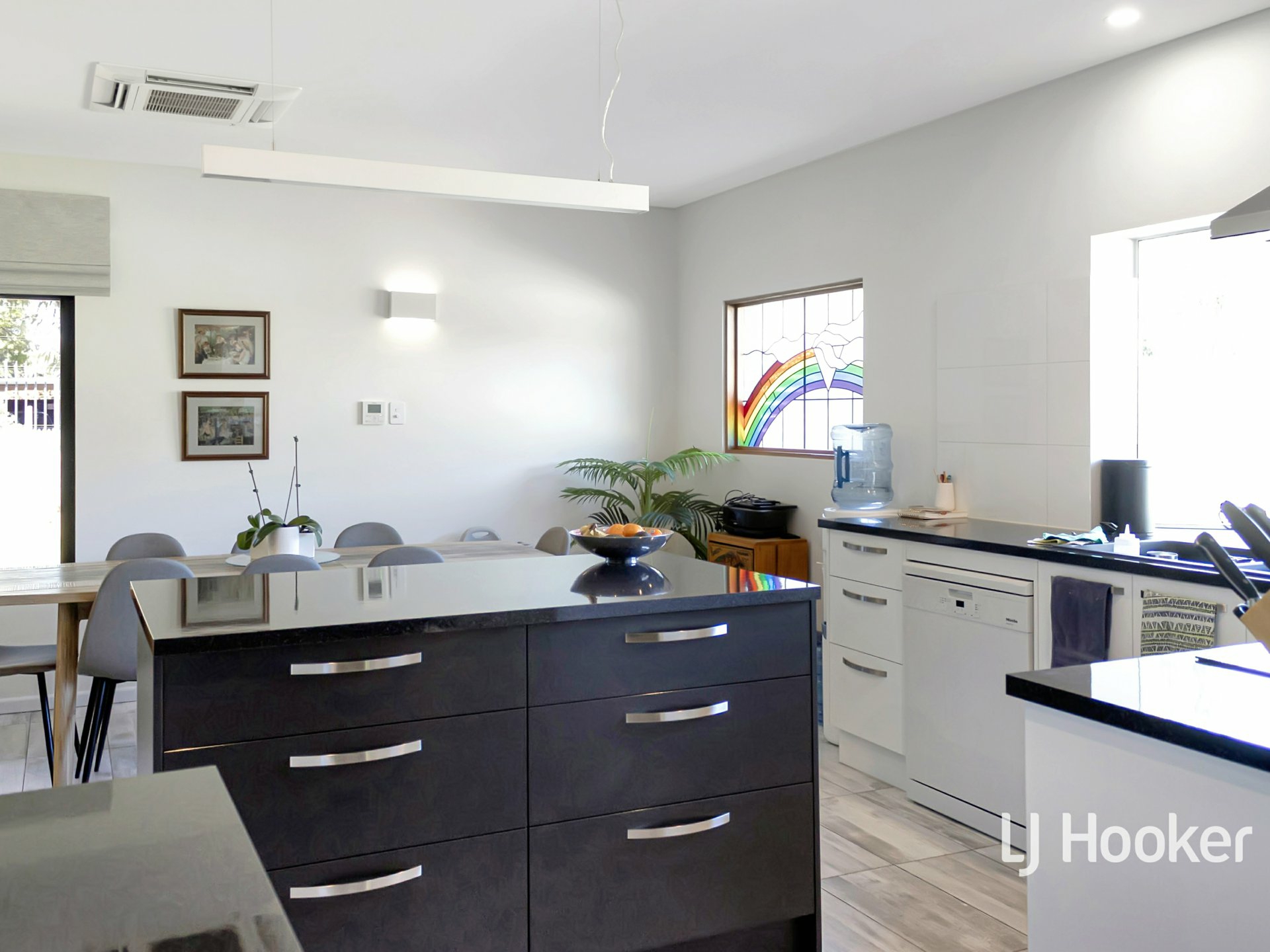 22 Raggatt Street — photo 11 of 30