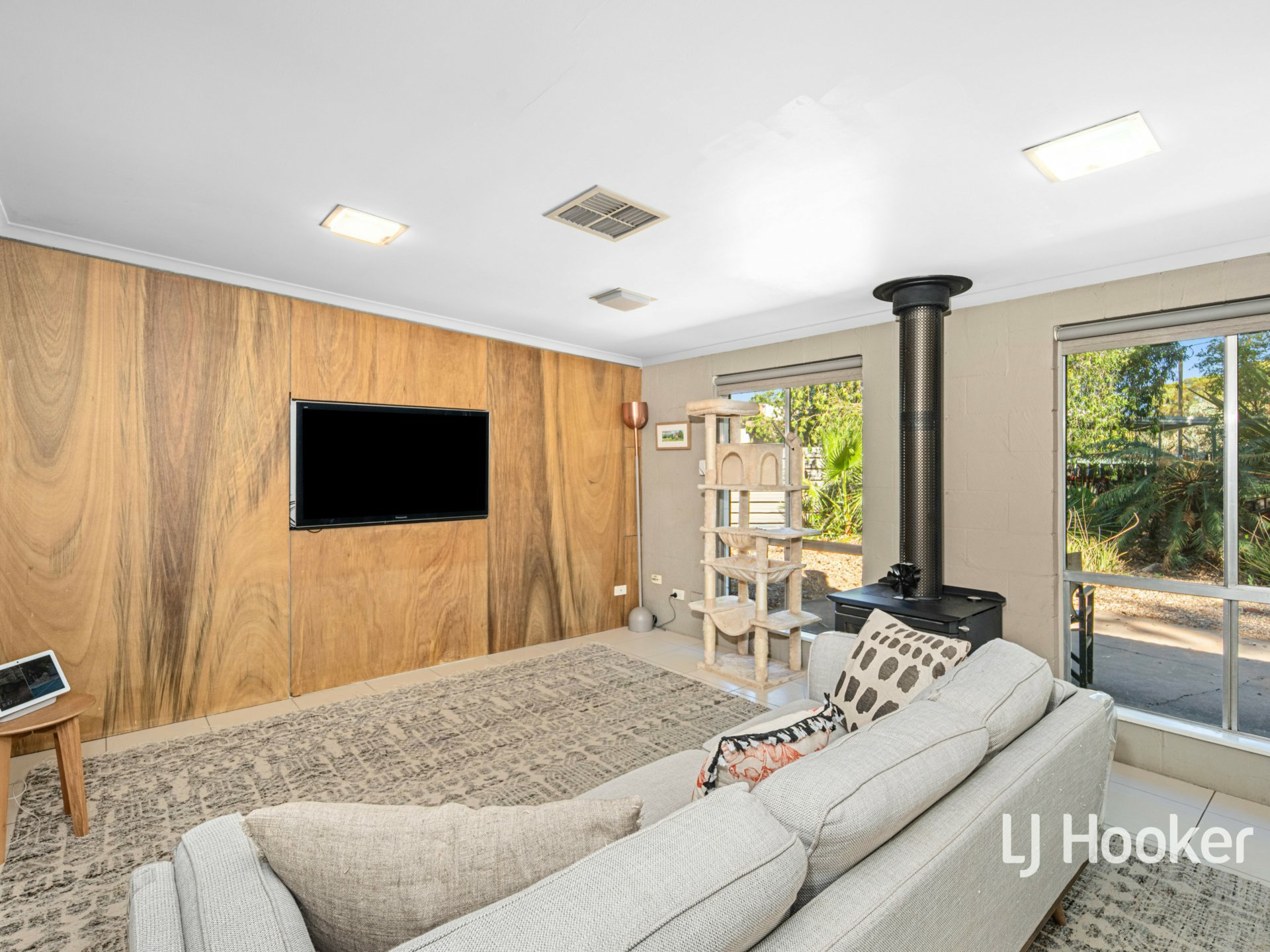 19 Larapinta Drive — photo 6 of 23
