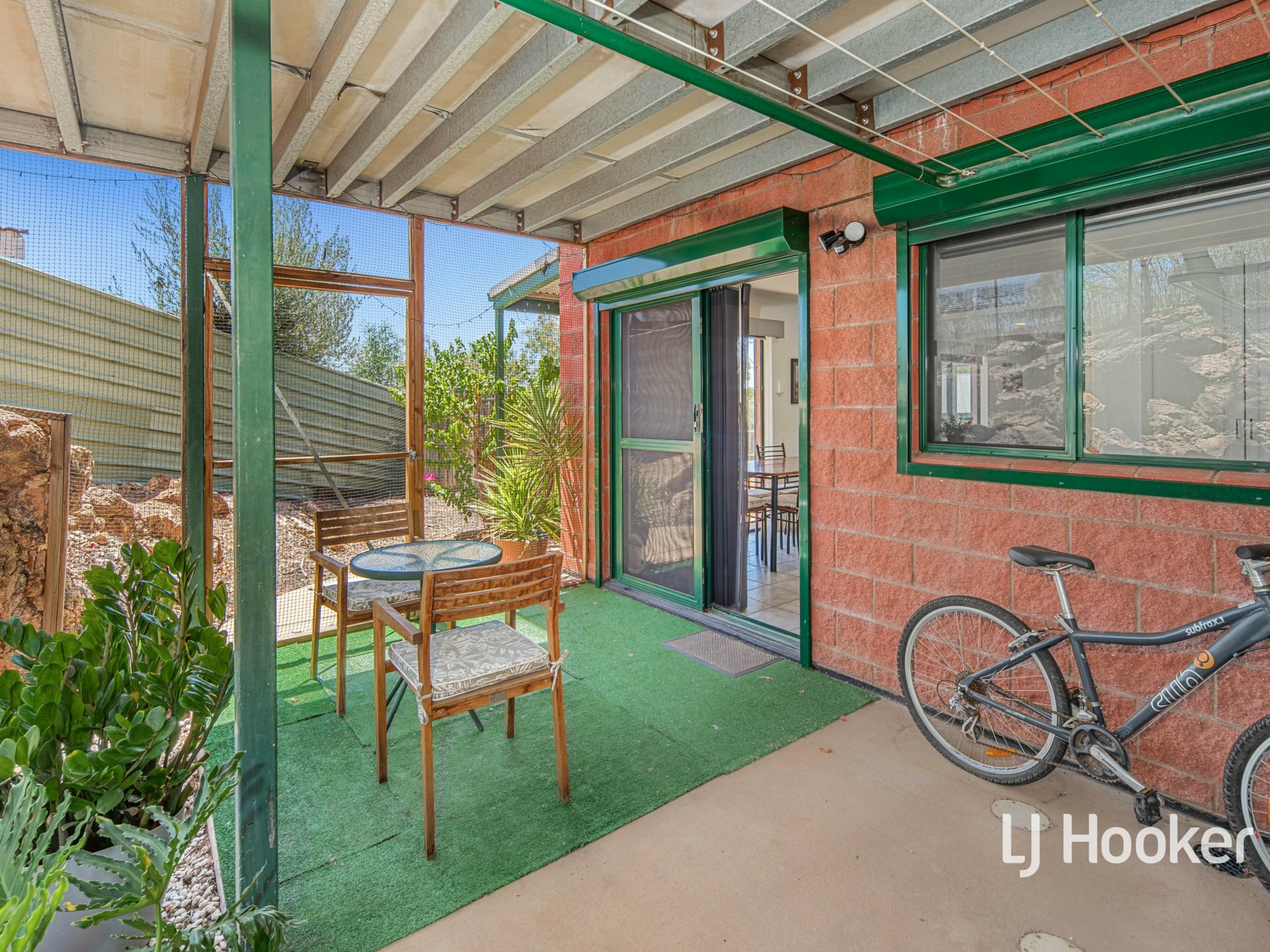 4/5 Aneura Place — photo 12 of 24