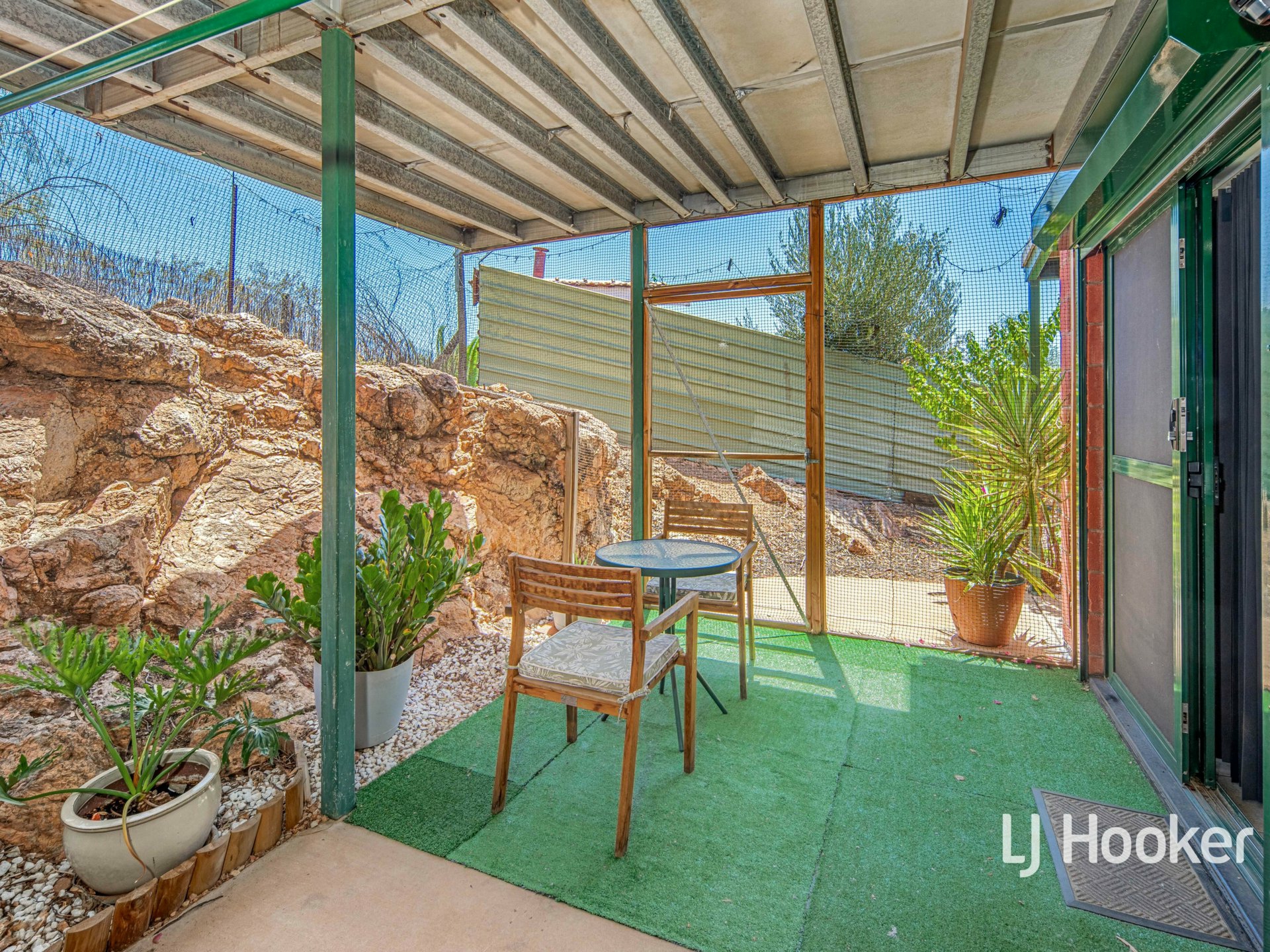4/5 Aneura Place — photo 13 of 24