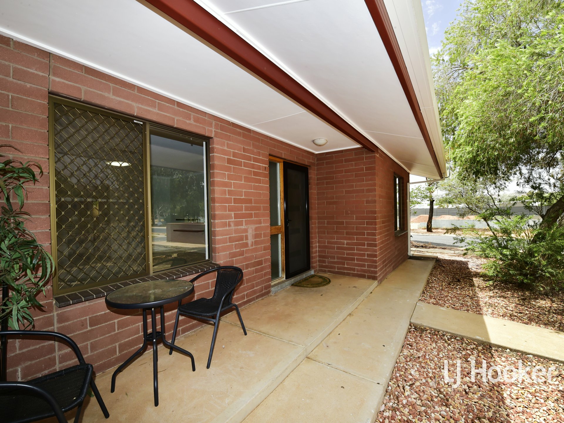 1/3 Taylor Street — photo 3 of 20