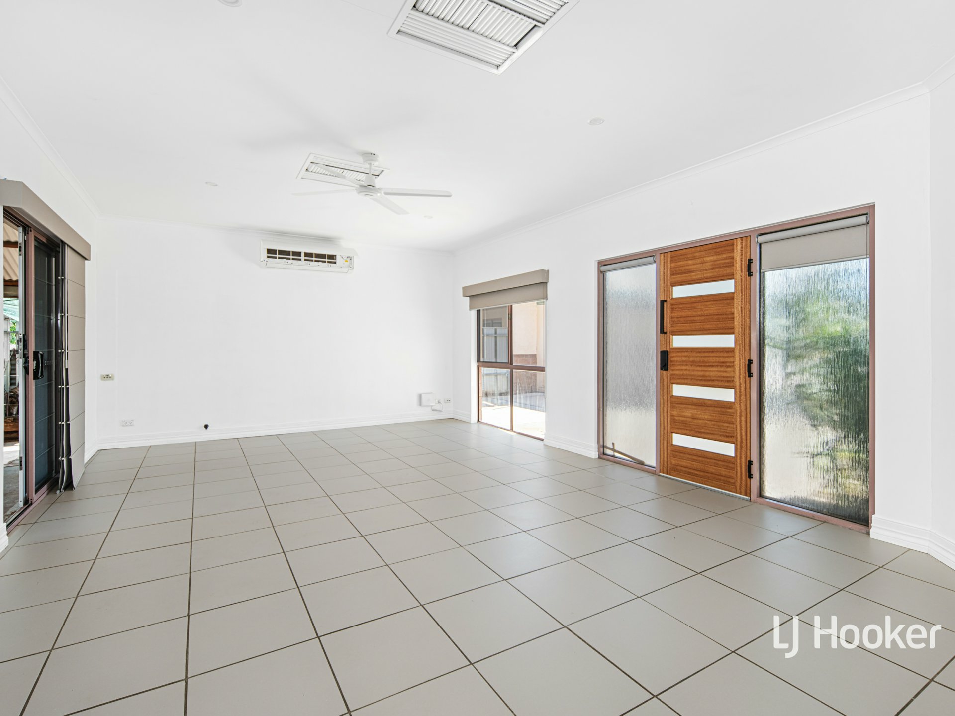 3/91 Lyndavale Drive — photo 4 of 20