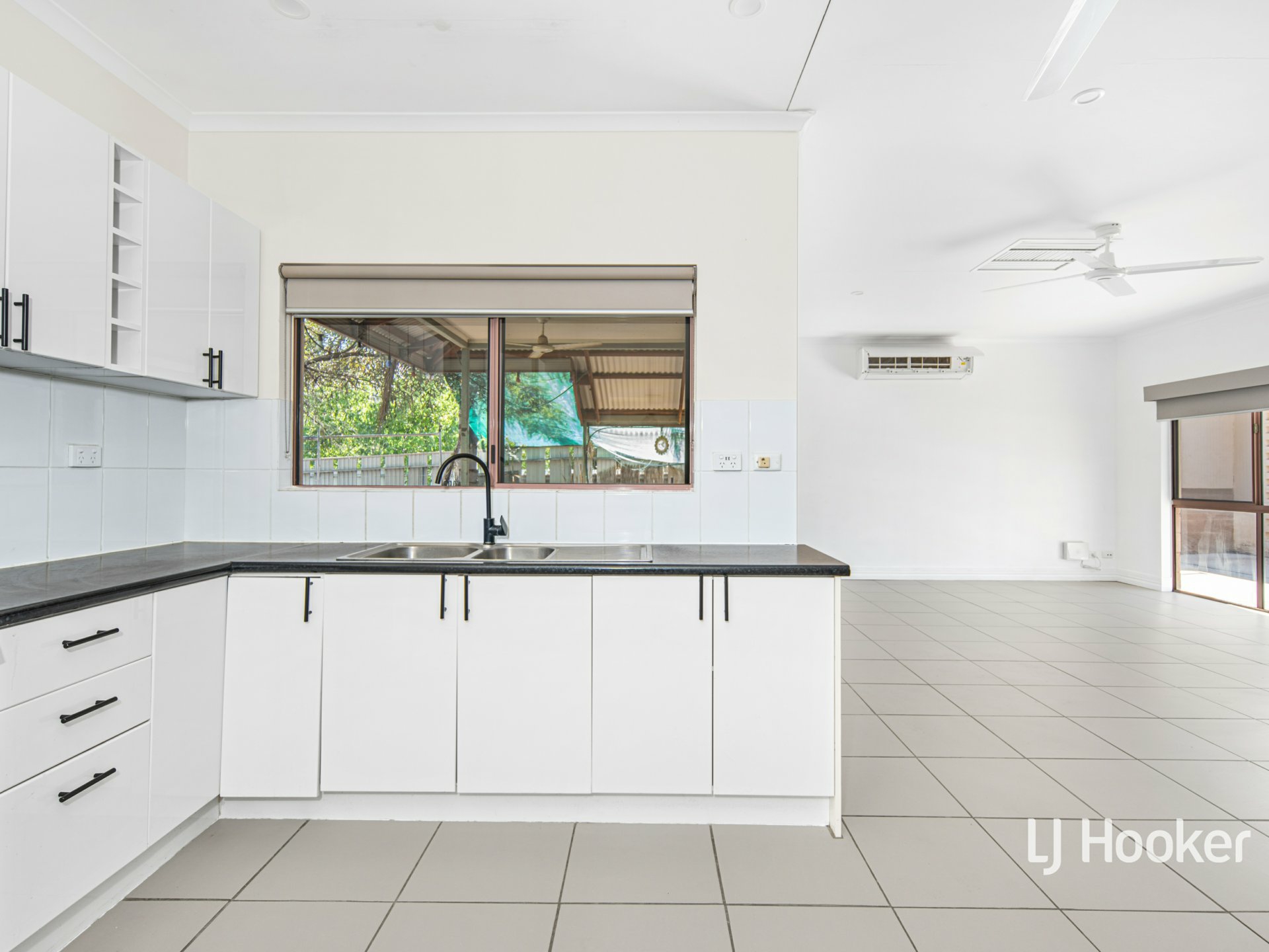 3/91 Lyndavale Drive — photo 5 of 20