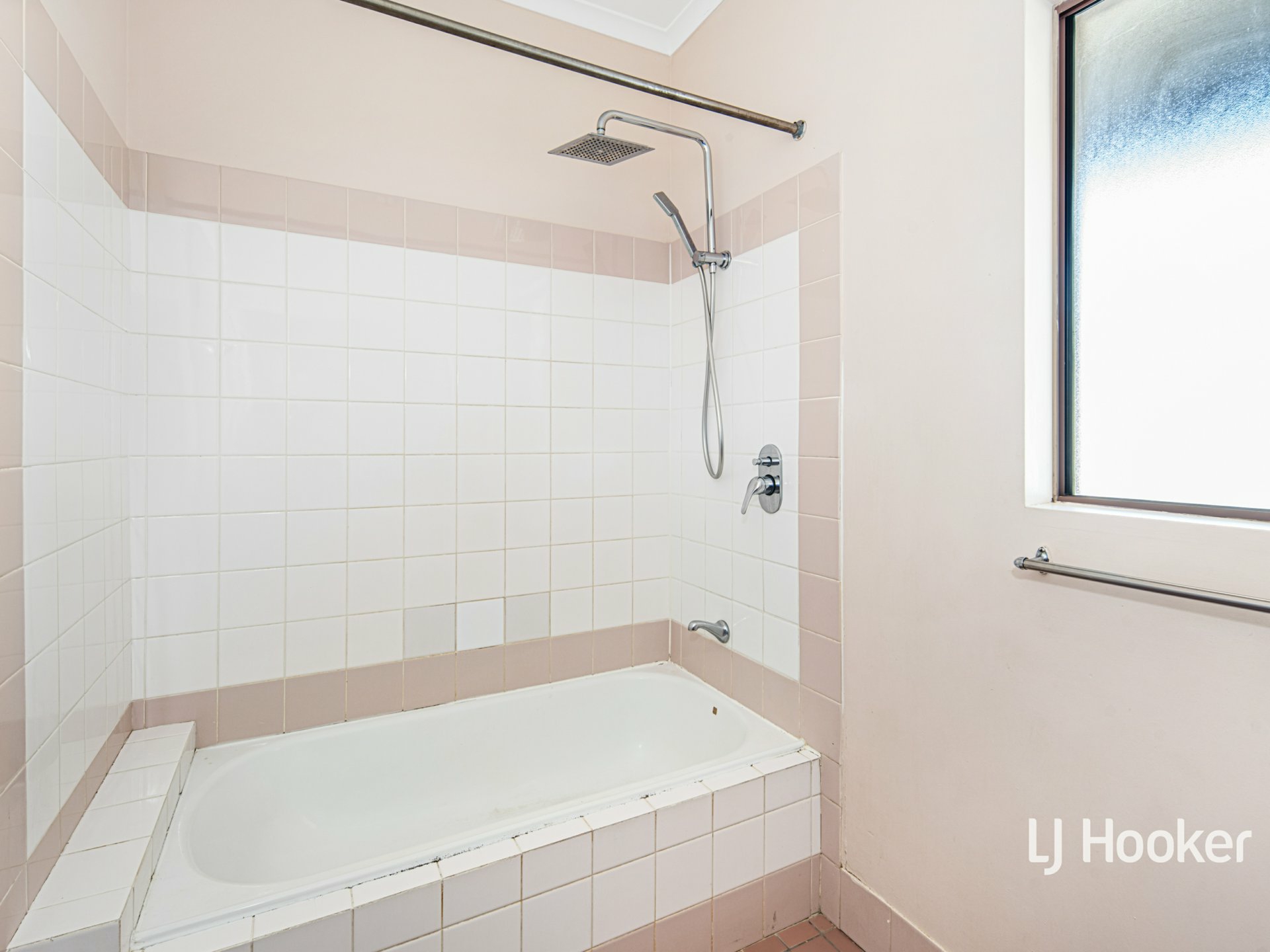 3/91 Lyndavale Drive — photo 14 of 20