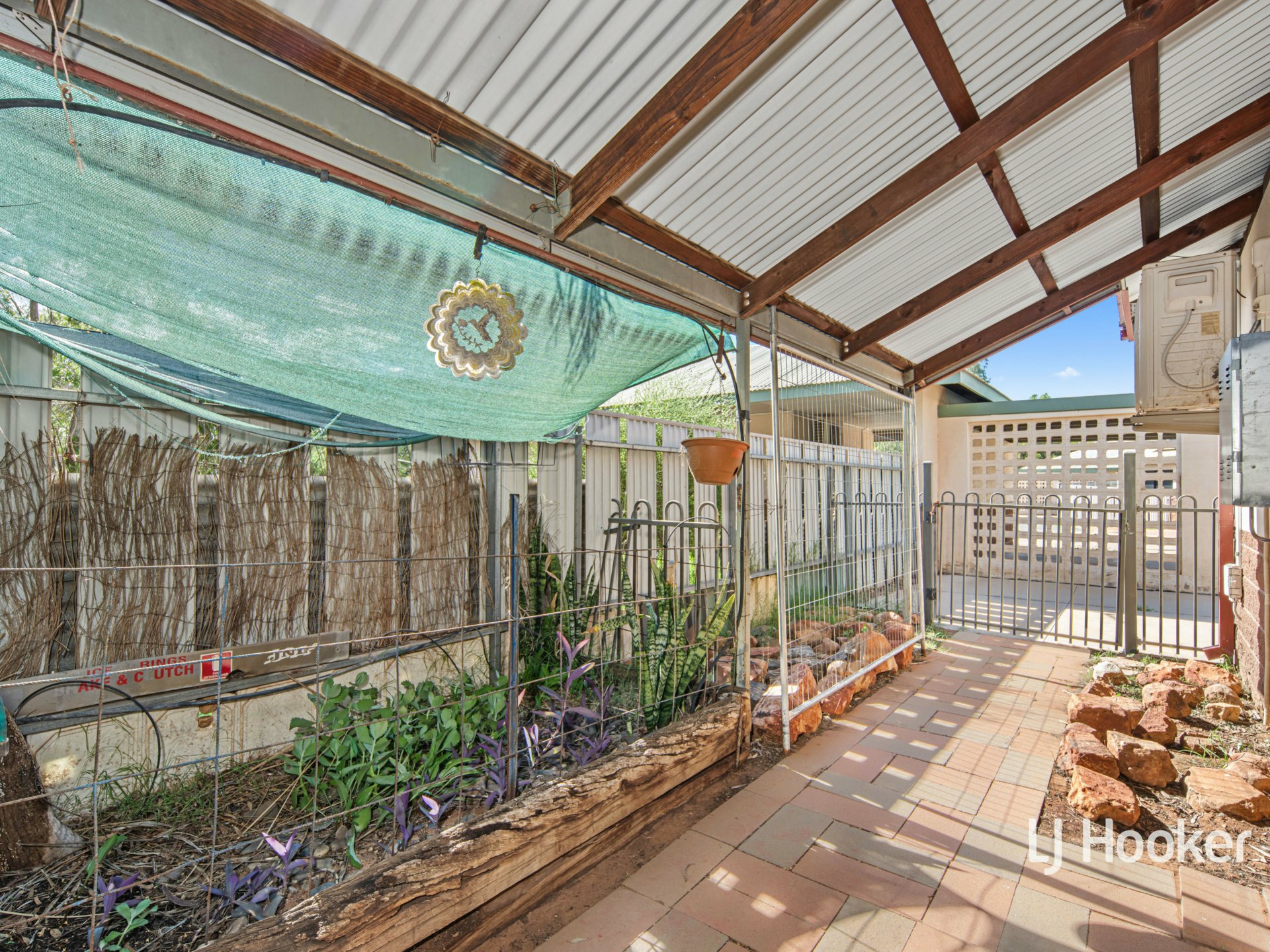 3/91 Lyndavale Drive — photo 18 of 20