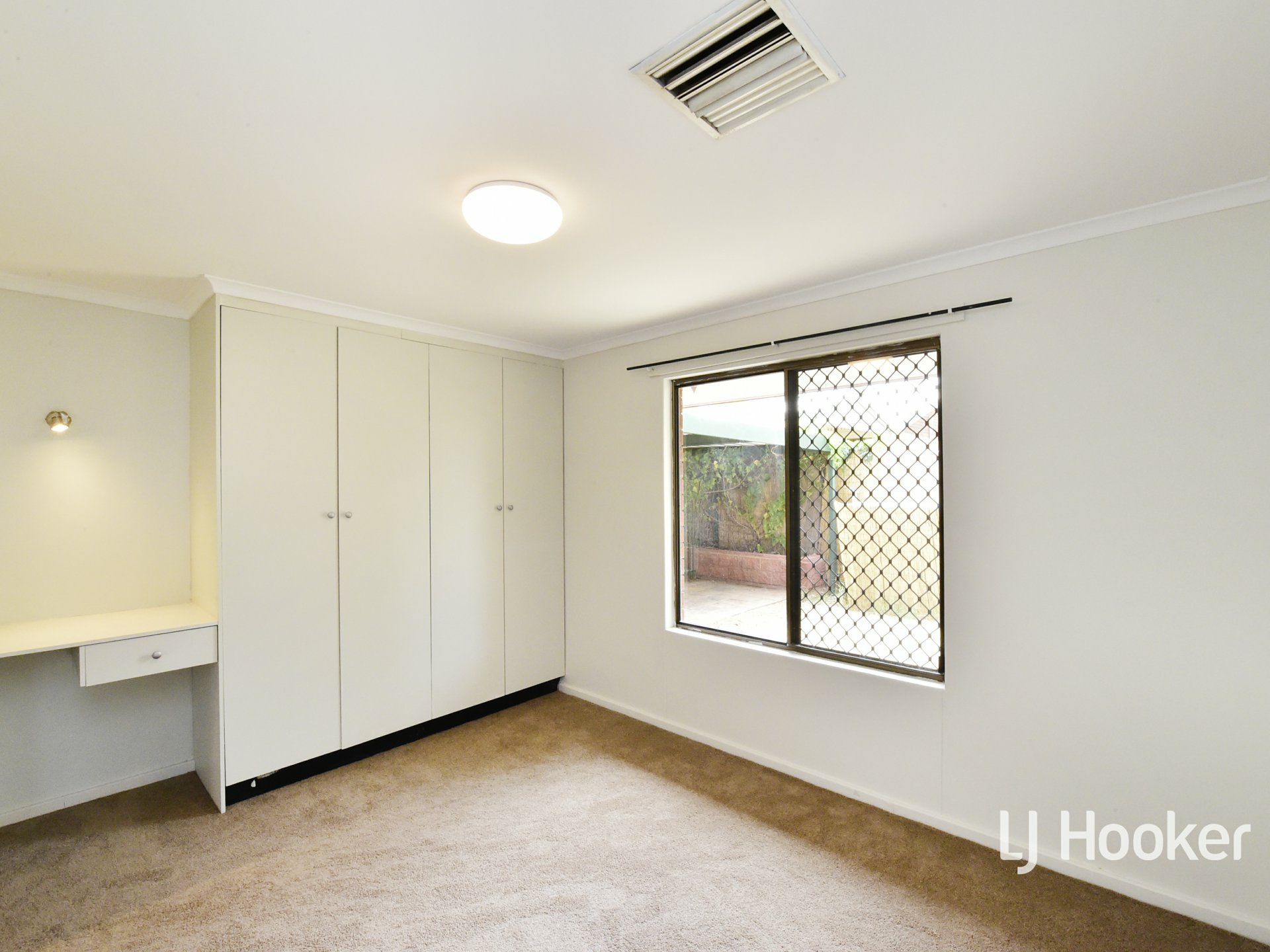 1/3 Taylor Street — photo 14 of 20