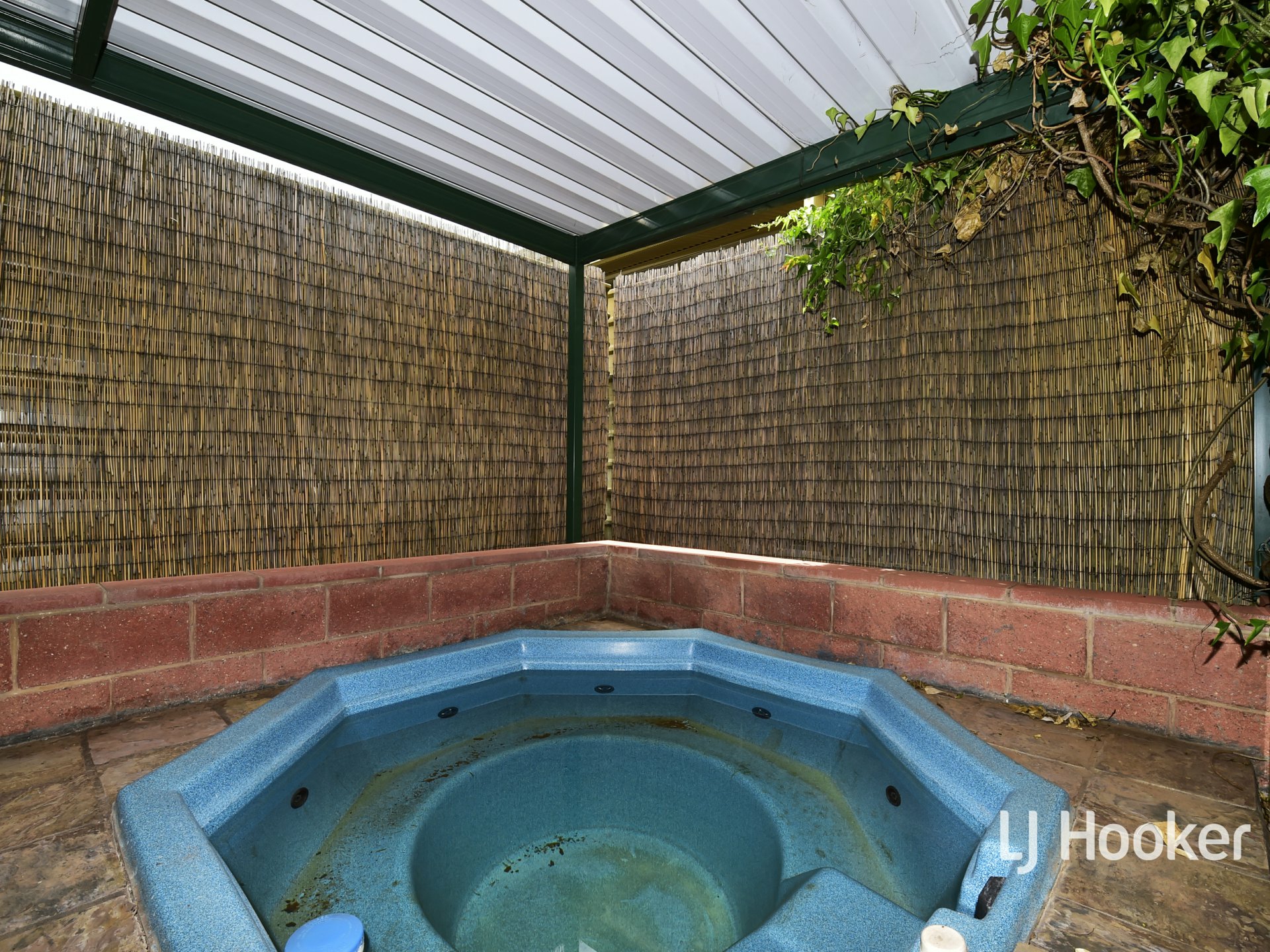 1/3 Taylor Street — photo 18 of 20