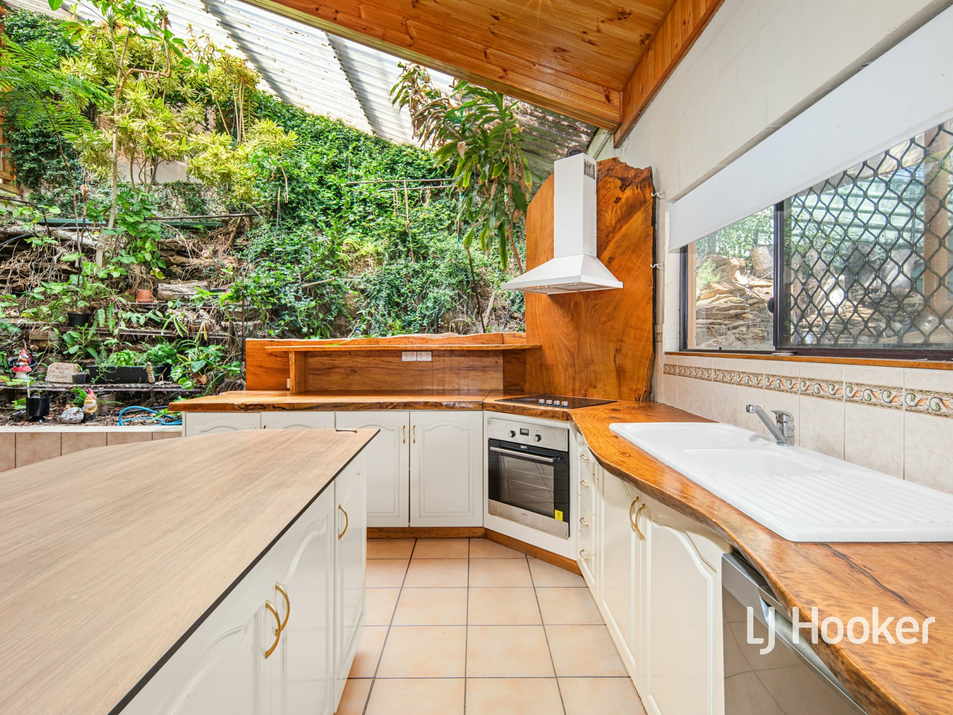 2 Sonder Court — photo 3 of 20