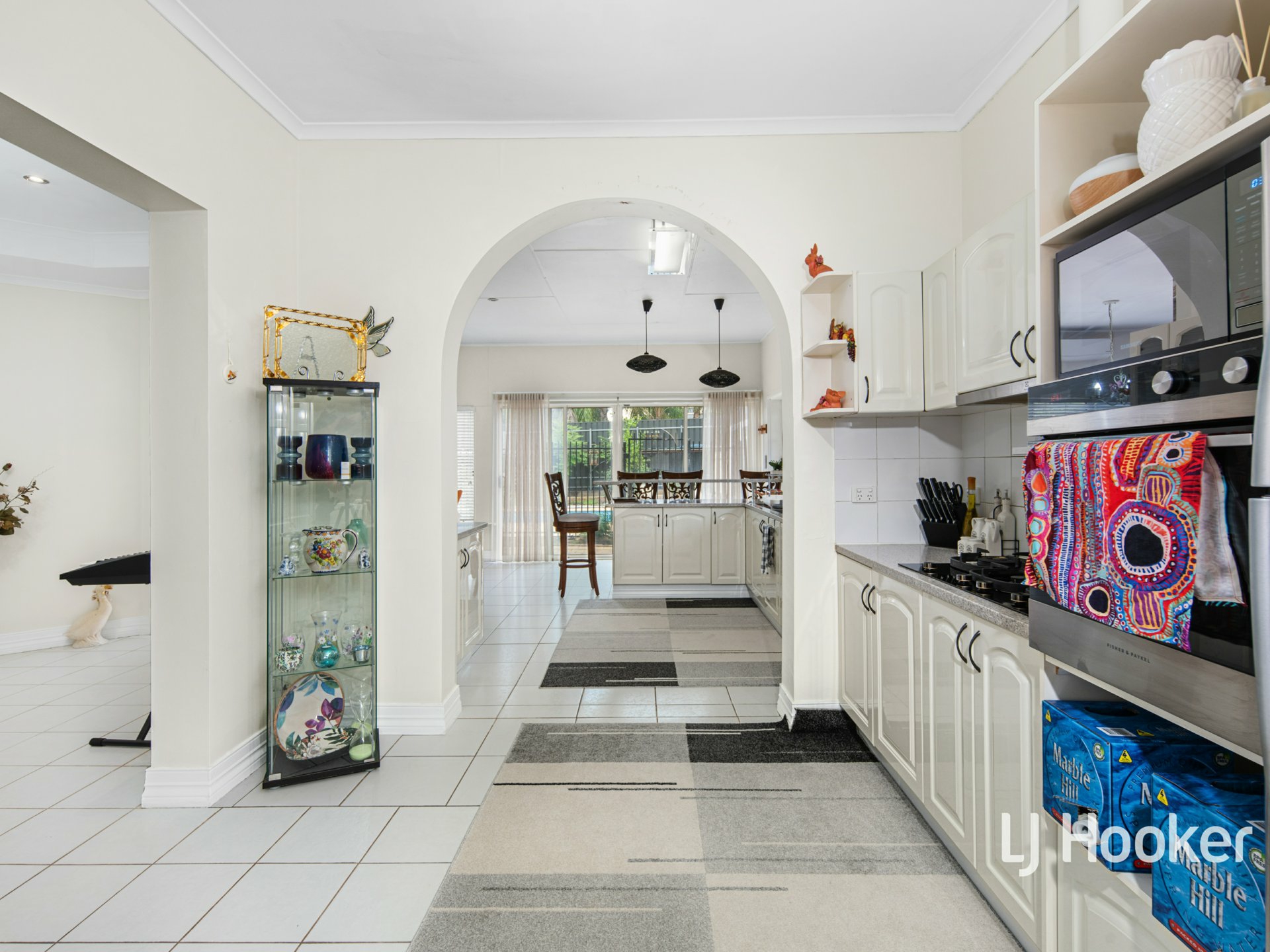 12 Delahunty Court — photo 4 of 24