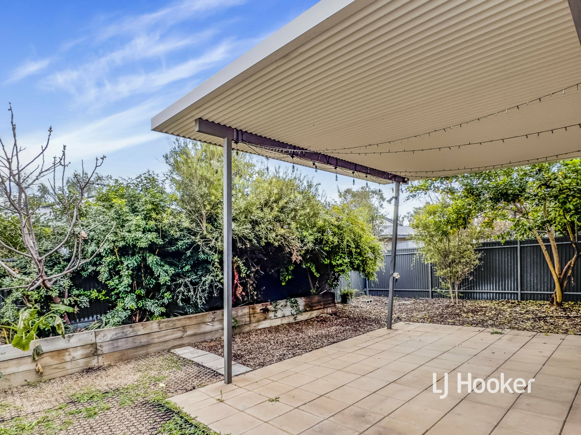 5/8 Jennerae Drive — photo 2 of 20